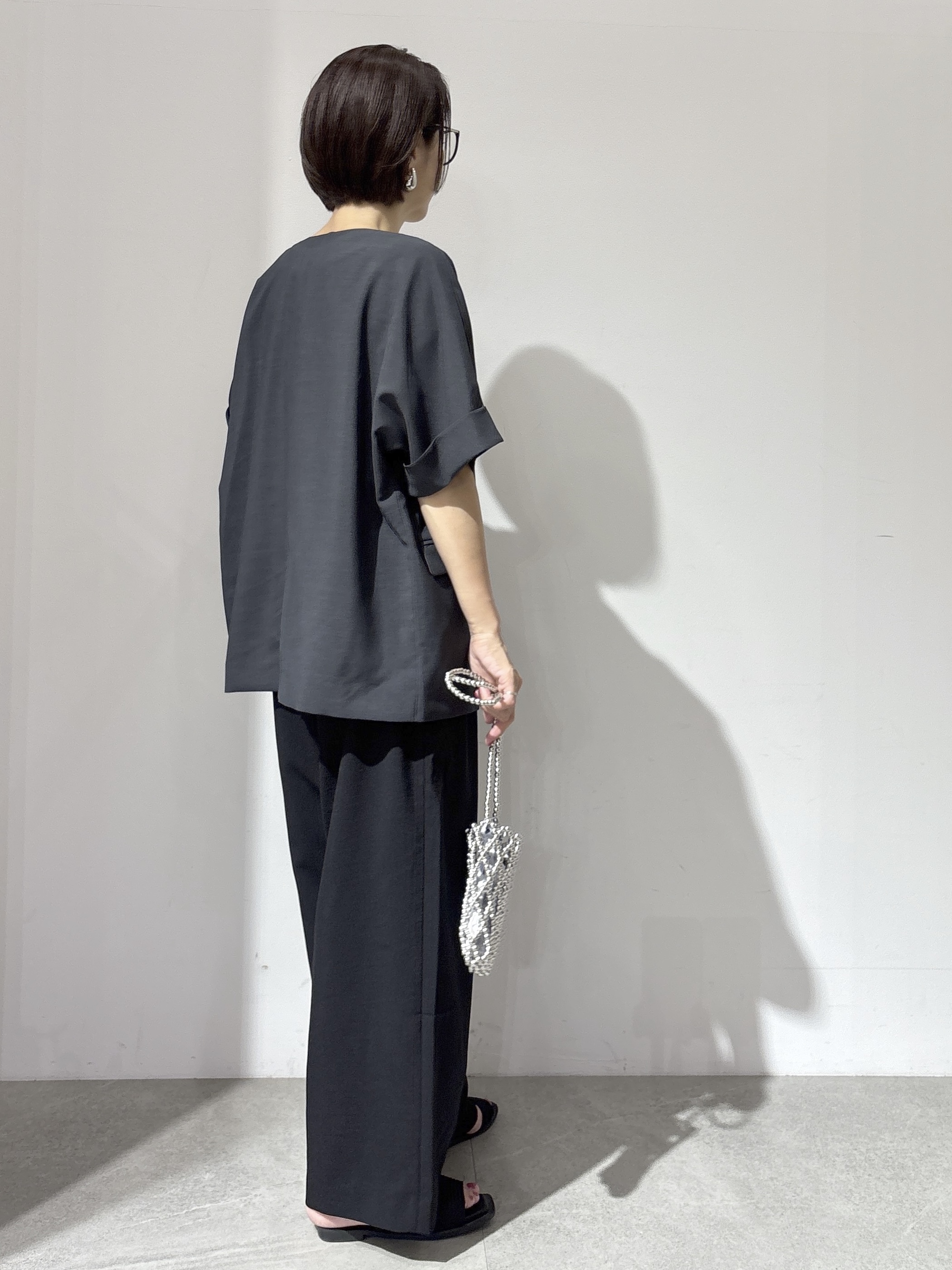 NAKAさんの「OPAQUE.CLIP｜【接触冷感／吸水速乾／通気性】リネンライクジャケット《防シワ／洗濯機OK》」を使ったコーディネート