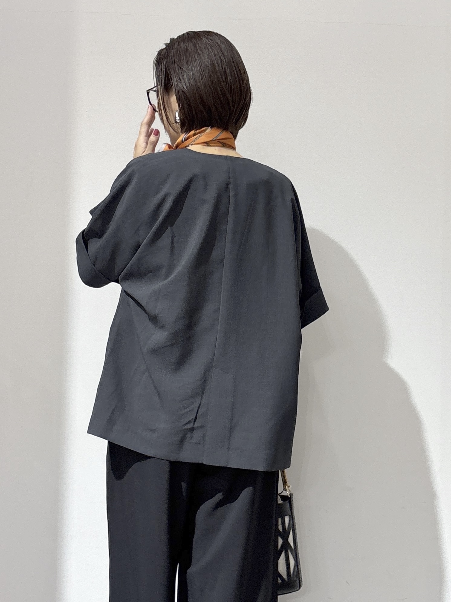 NAKAさんの「OPAQUE.CLIP｜【接触冷感／吸水速乾／通気性】リネンライクジャケット《防シワ／洗濯機OK》」を使ったコーディネート