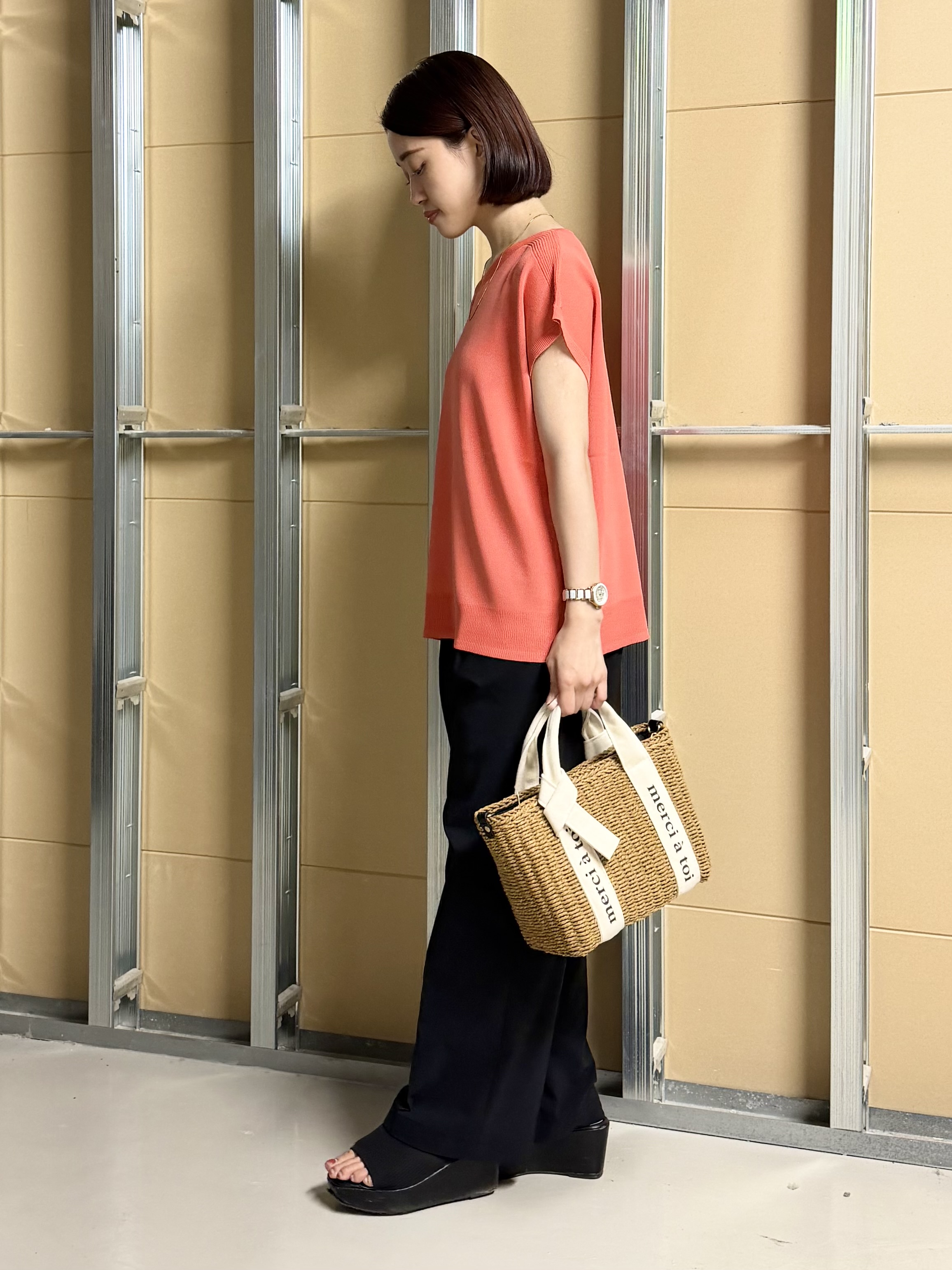 sahoさんの「THE SHOP TK｜【S-XL/ひんやりタッチ】多機能フレンチスリーブニット 洗濯機OK/UVケア/毛玉になりにくい」を使ったコーディネート