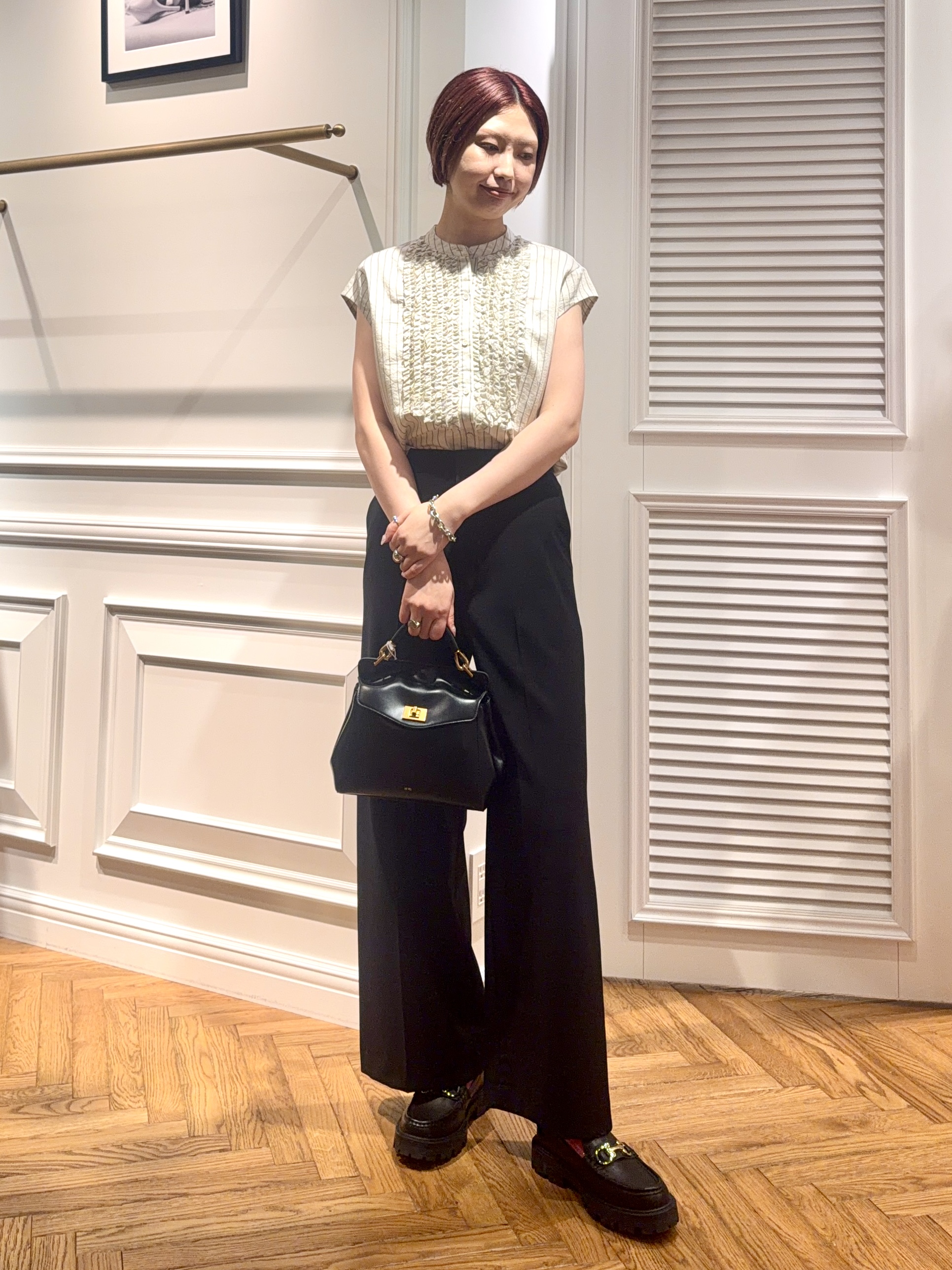 renaさんの「DRESSTERIOR｜ストライプフレンチスリーブフリルブラウス」を使ったコーディネート