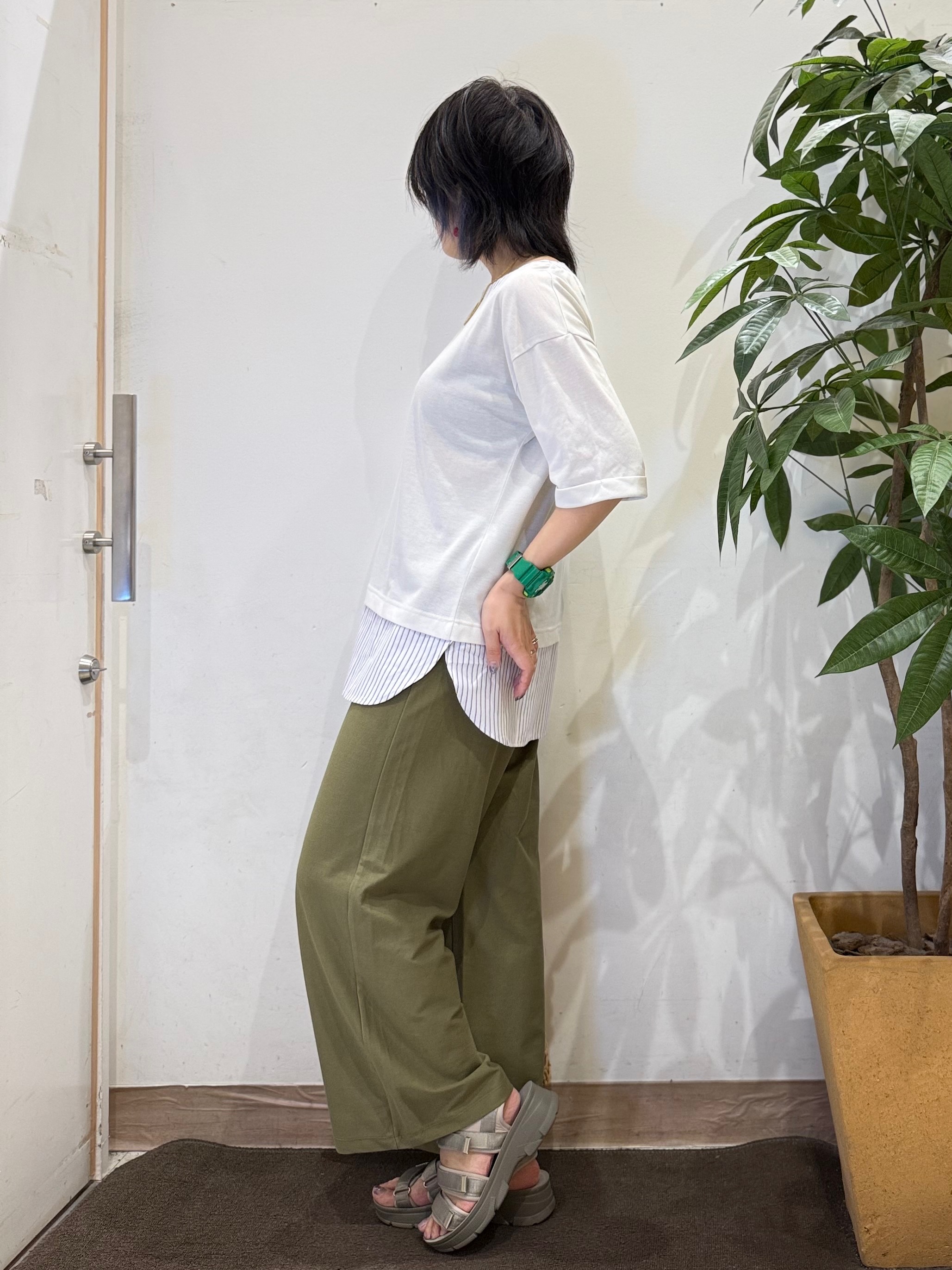 misakiさんの「SHOO･LA･RUE｜シャツドッキングカットソー」を使ったコーディネート
