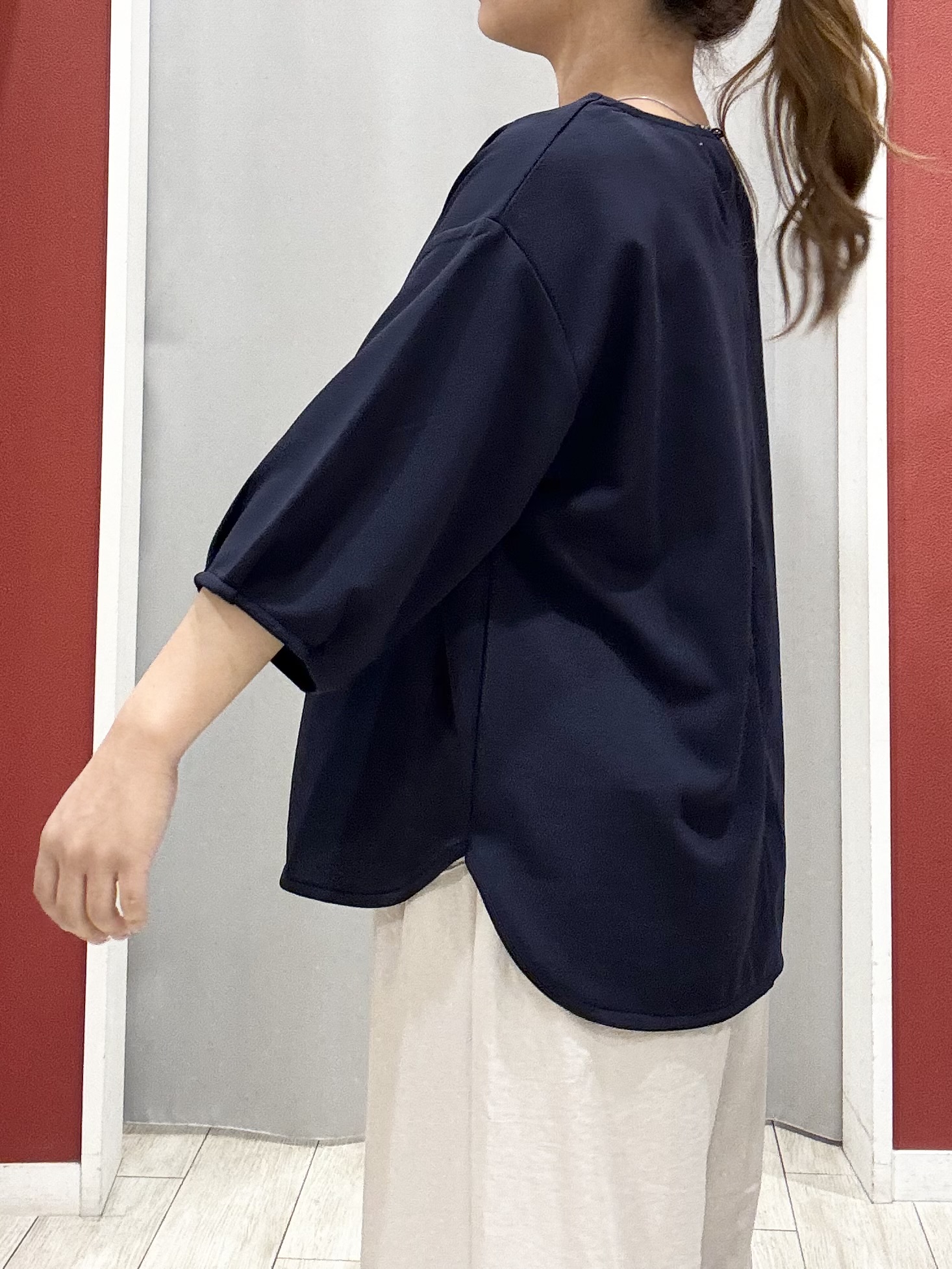 shioさんの「SHOO･LA･RUE｜【2点セット／洗濯機可／S-LL】インせず着られる ネックレス付き5分袖Ｔシャツ」を使ったコーディネート