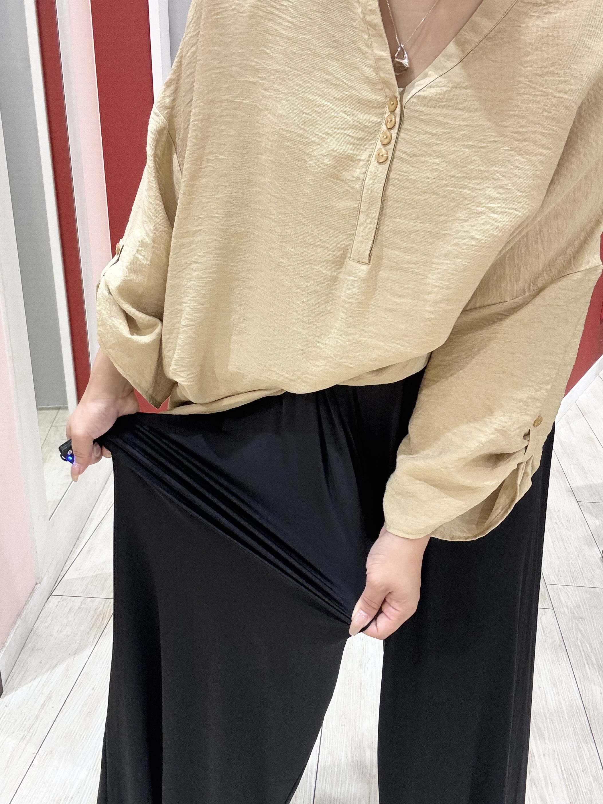 shioさんの「SHOO･LA･RUE｜【ひんやり/S-LL/洗濯機可】体型カバーにも ゆるっとリラックスチュニック」を使ったコーディネート