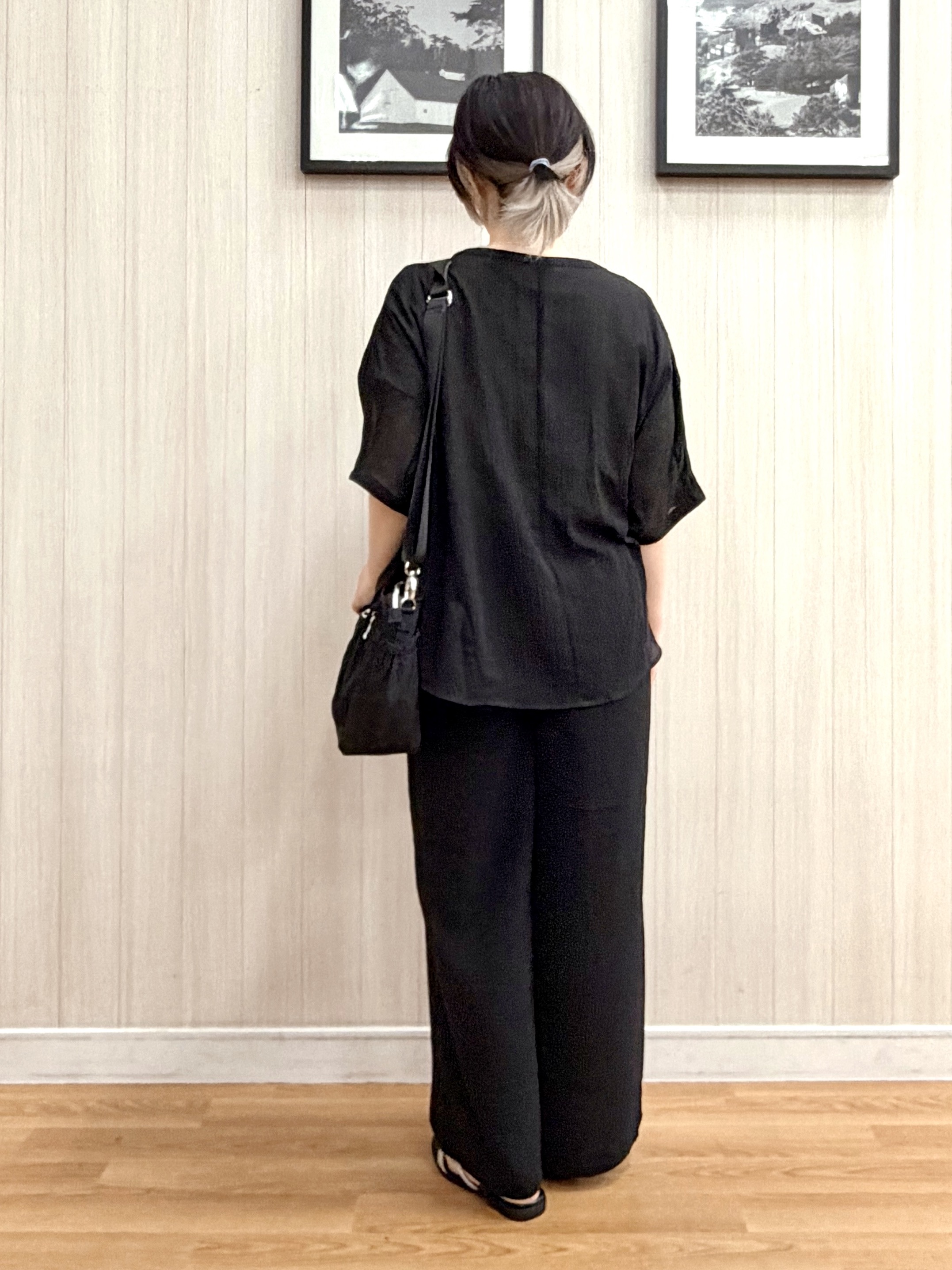 ユ（yu）さんの「SHOO･LA･RUE｜【洗濯機可】ナチュラルな風合いが魅力 シアードルマンブラウス」を使ったコーディネート