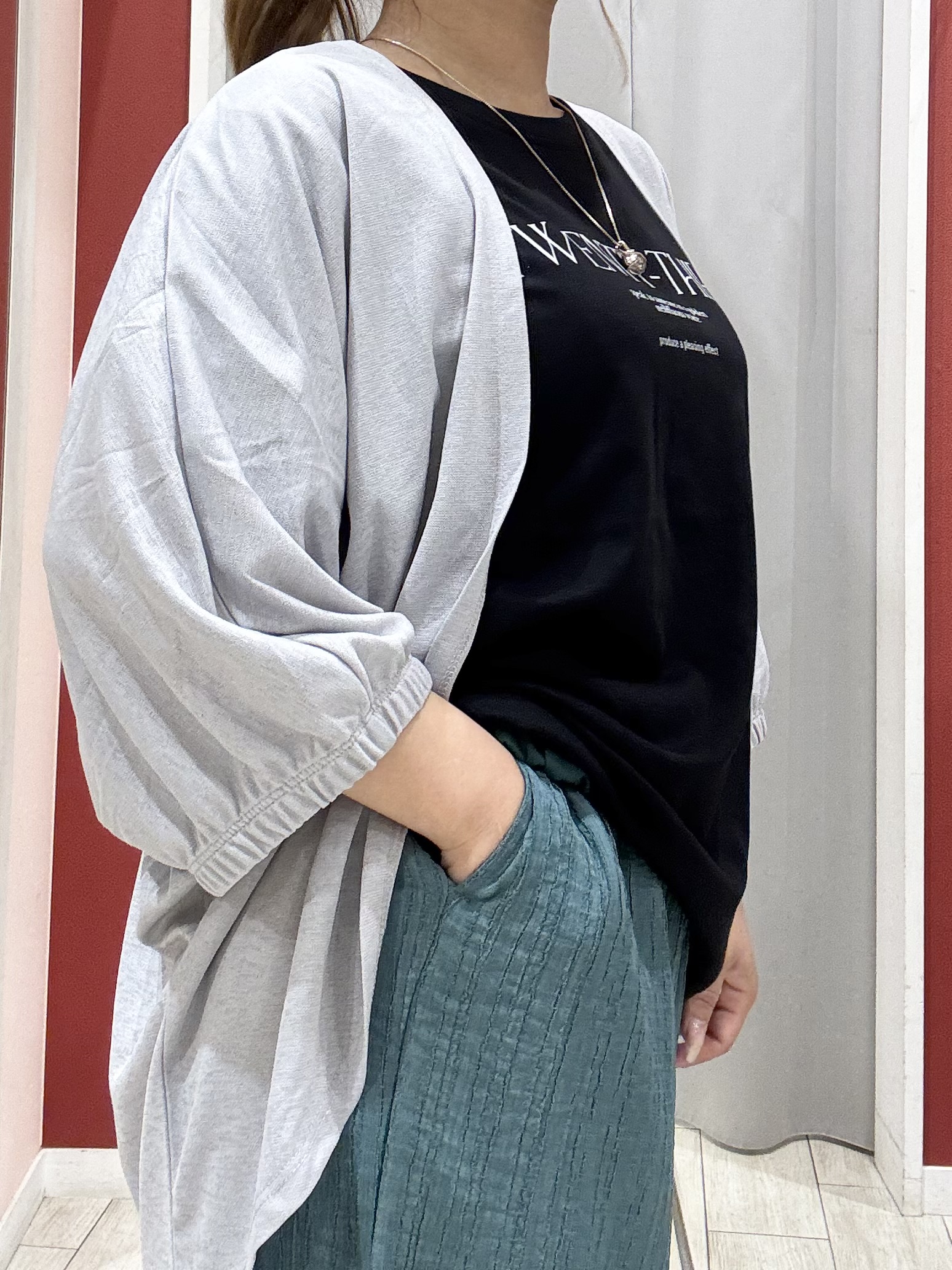 shioさんの「SHOO･LA･RUE｜【ひんやり/体型カバー】冷房、UV対策で持ってて安心 さらさら五分袖ボレロカーディガン」を使ったコーディネート