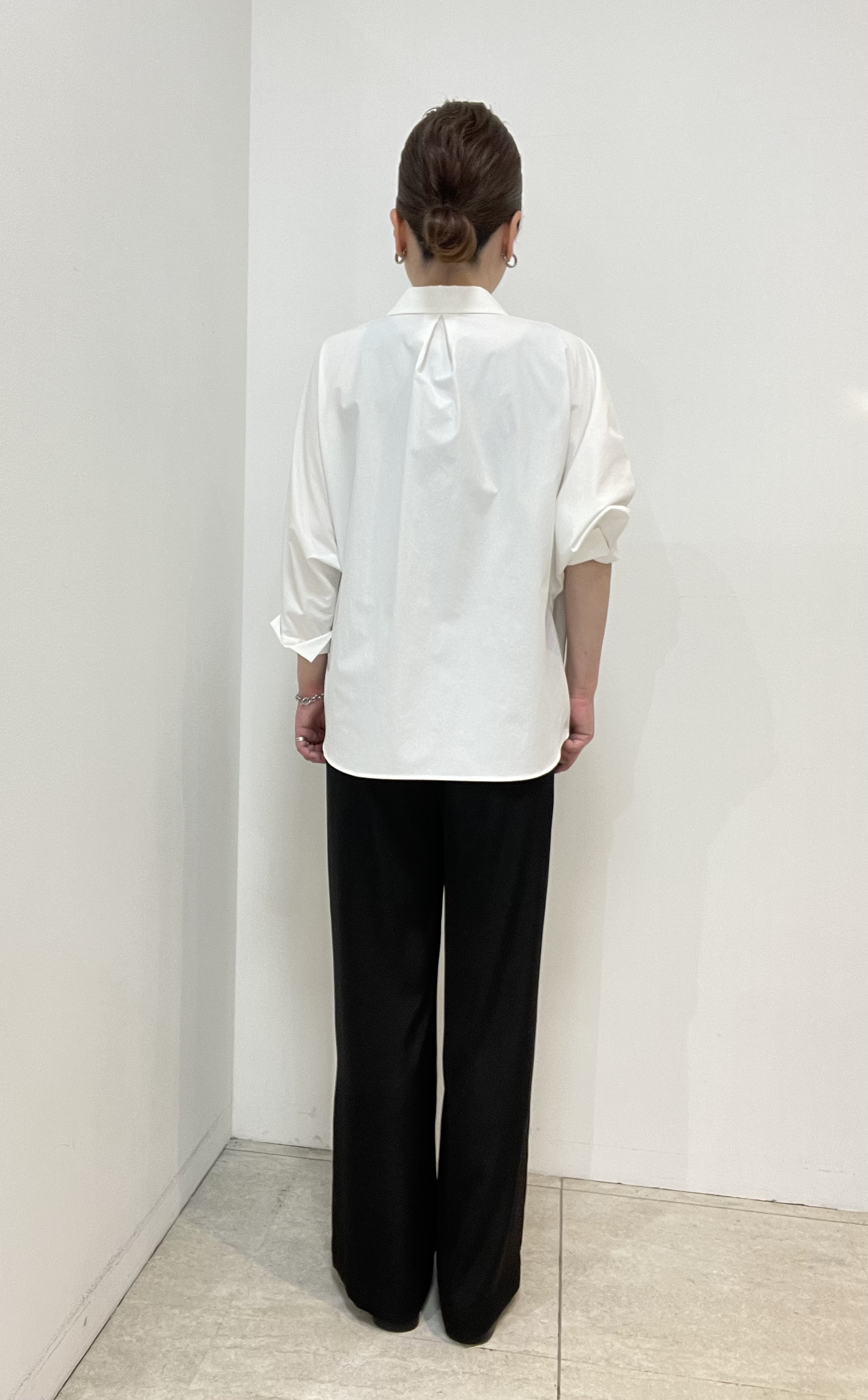 Wachiさんの「UNTITLED｜【接触冷感/吸水速乾/UVカット】ドルマンスリーブシャツ」を使ったコーディネート