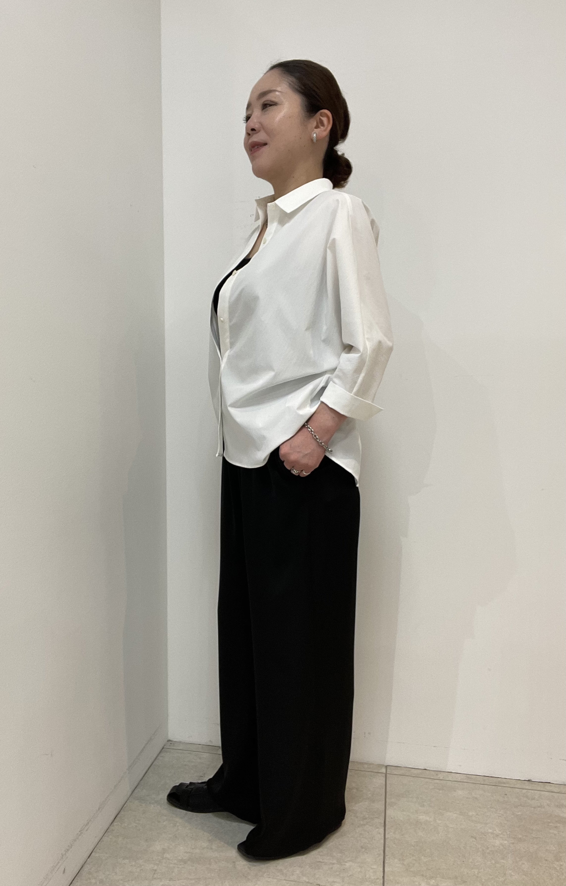 Wachiさんの「UNTITLED｜【接触冷感/吸水速乾/UVカット】ドルマンスリーブシャツ」を使ったコーディネート