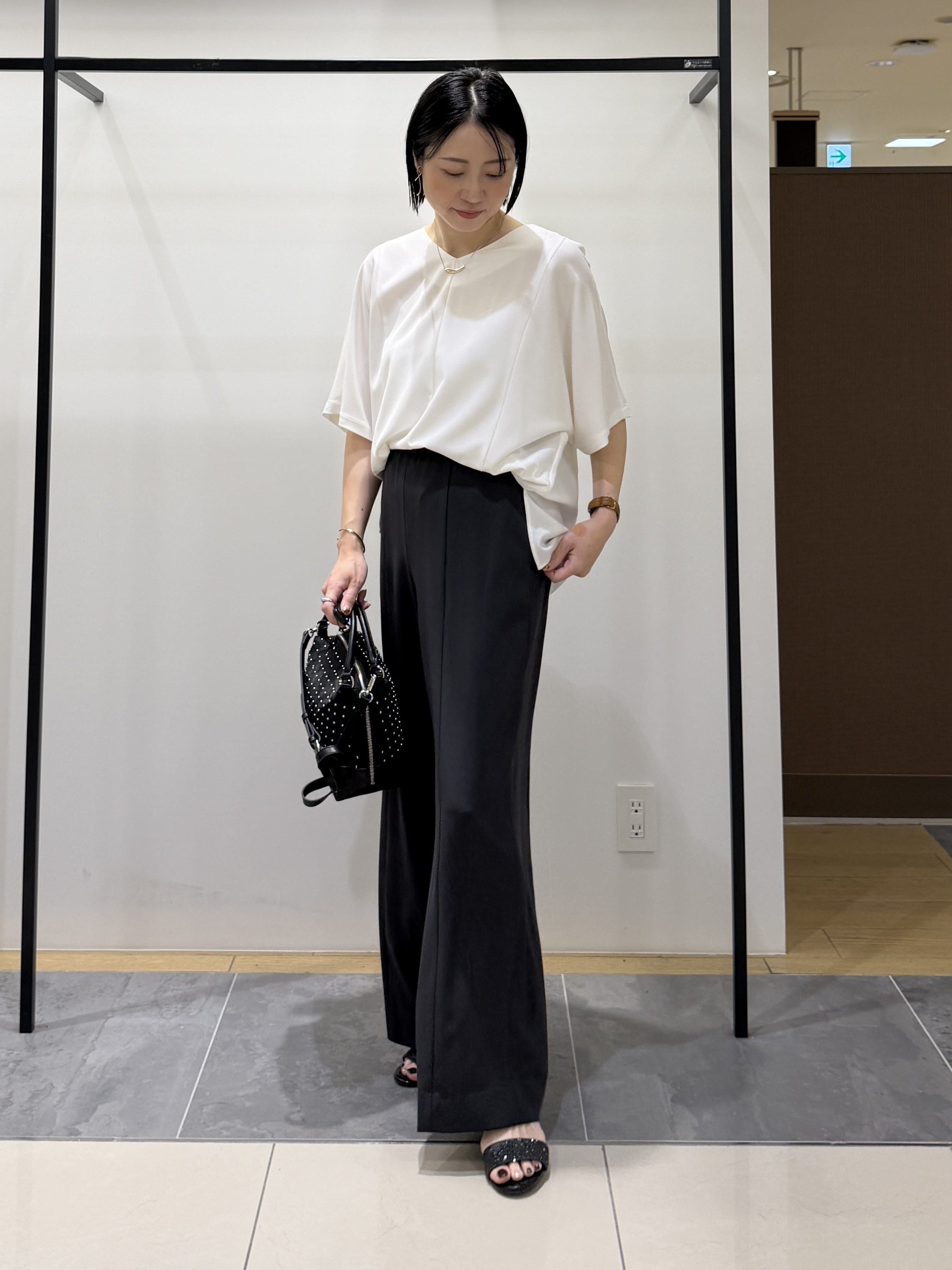 shihoさんの「INDIVI｜【着る日傘】ドルマントップス」を使ったコーディネート
