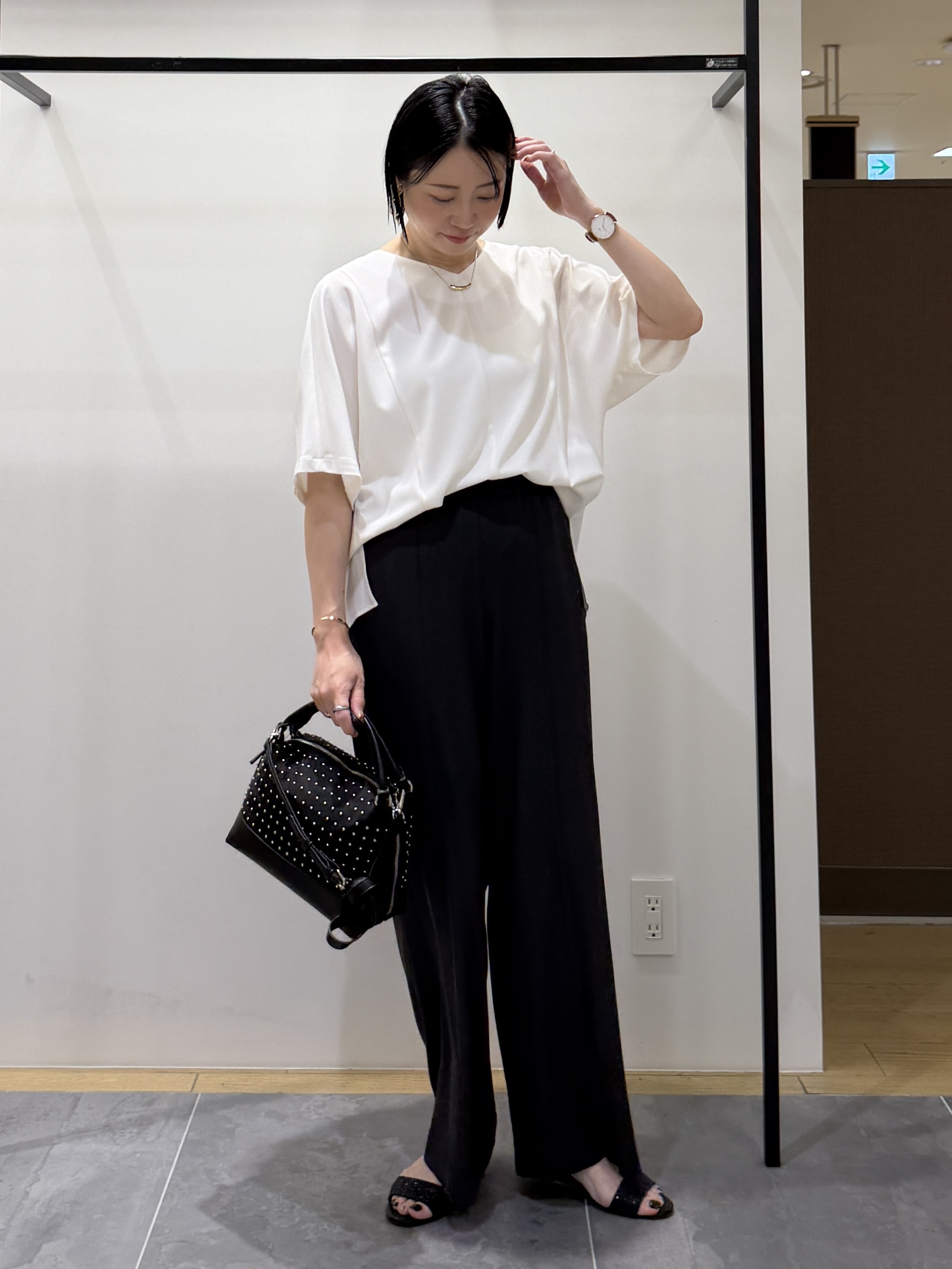 shihoさんの「INDIVI｜【着る日傘】ドルマントップス」を使ったコーディネート