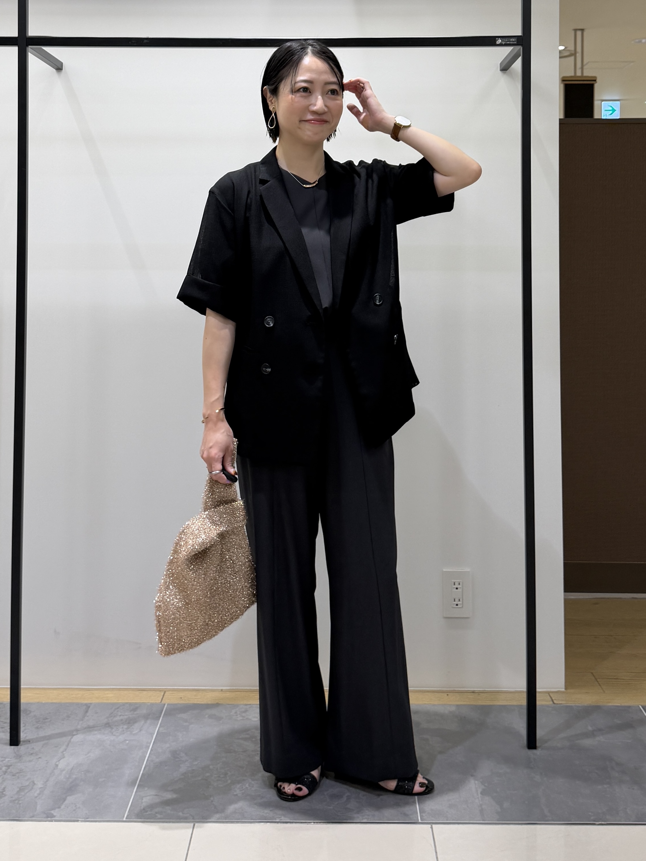 shihoさんの「INDIVI｜【洗える／メッシュ素材／SETUP可能】半袖シアージャケット」を使ったコーディネート