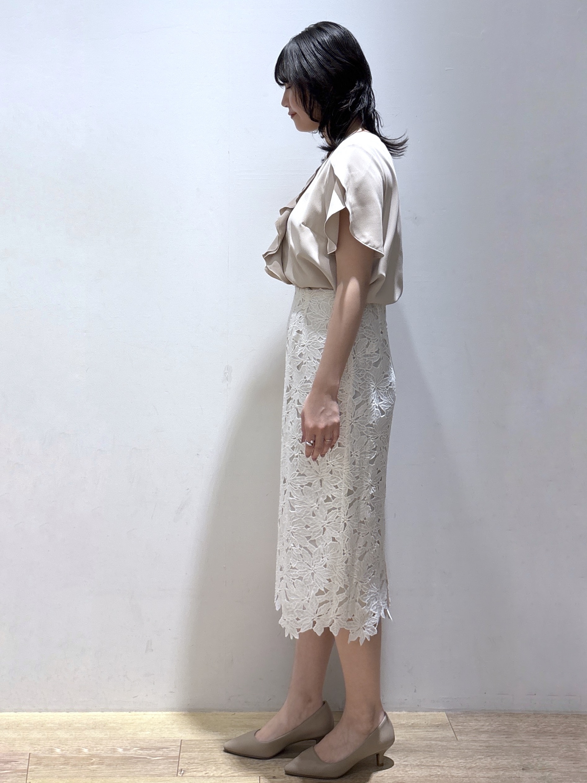 mizukiさんの「index｜【UV／吸水速乾】フリルフレアスリーブブラウス《汗ジミ防止／透け防止／洗濯機OK》」を使ったコーディネート