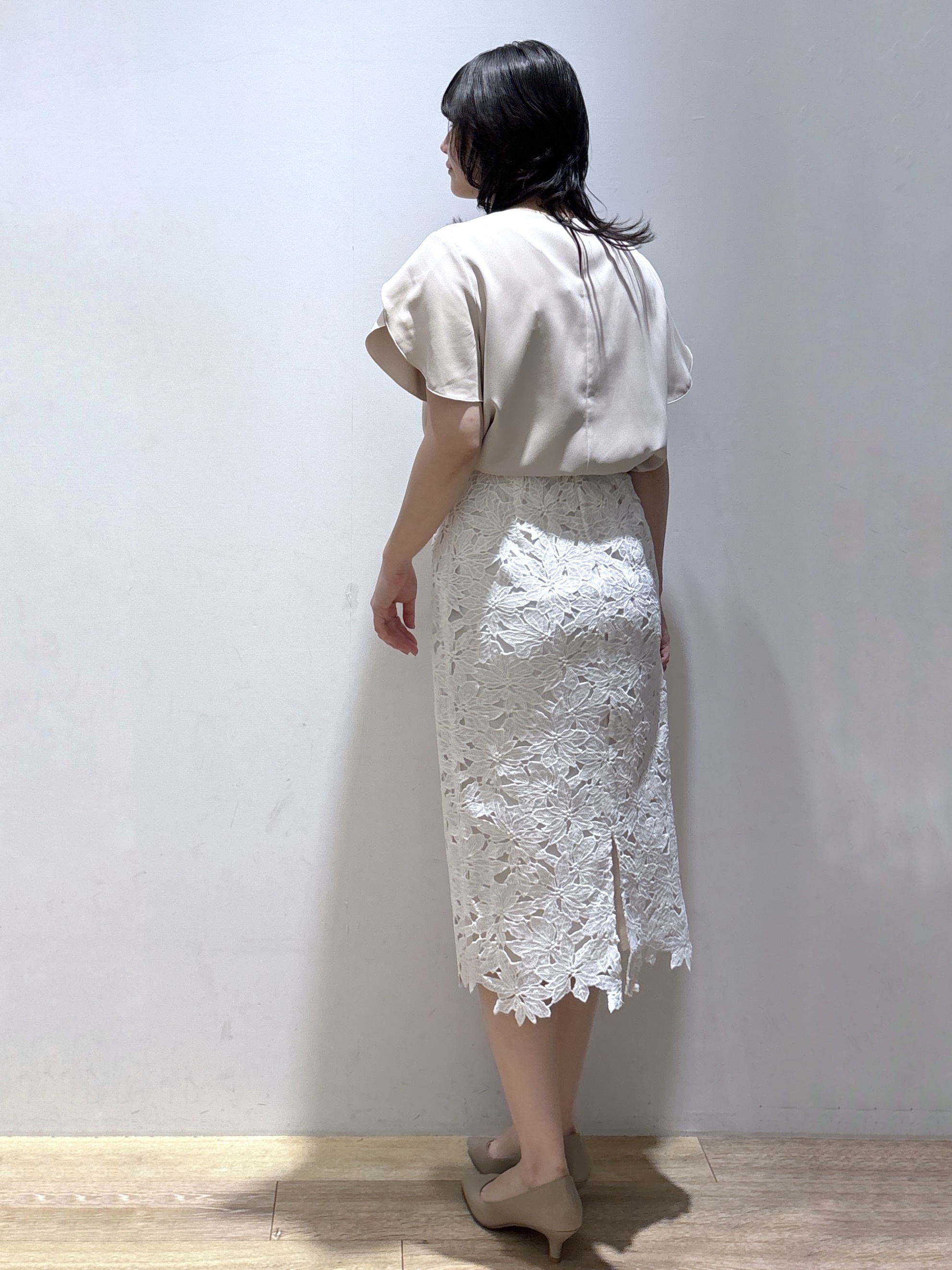 mizukiさんの「index｜【UV／吸水速乾】フリルフレアスリーブブラウス《汗ジミ防止／透け防止／洗濯機OK》」を使ったコーディネート