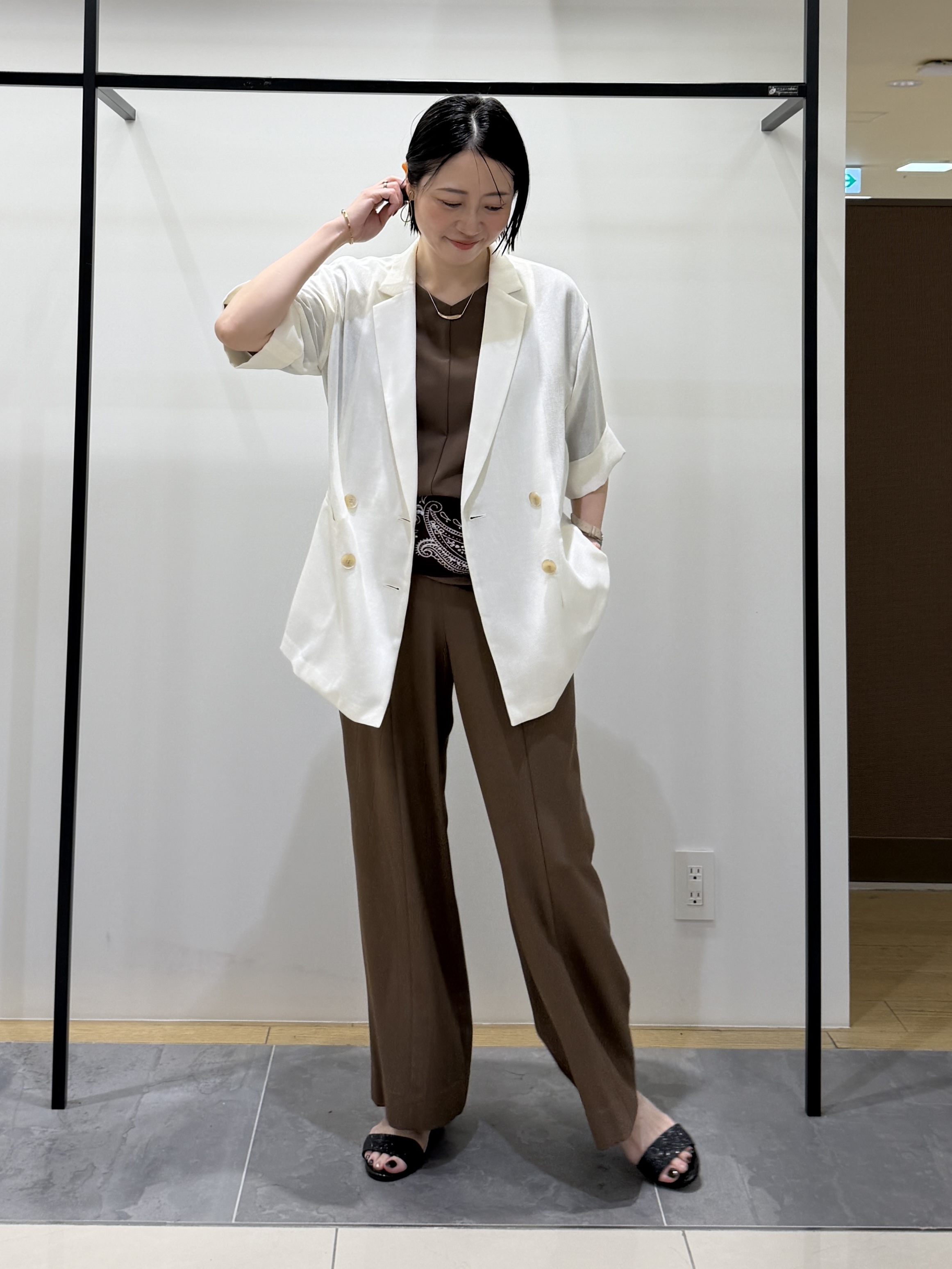 shihoさんの「INDIVI｜【着る日傘】ドルマントップス」を使ったコーディネート