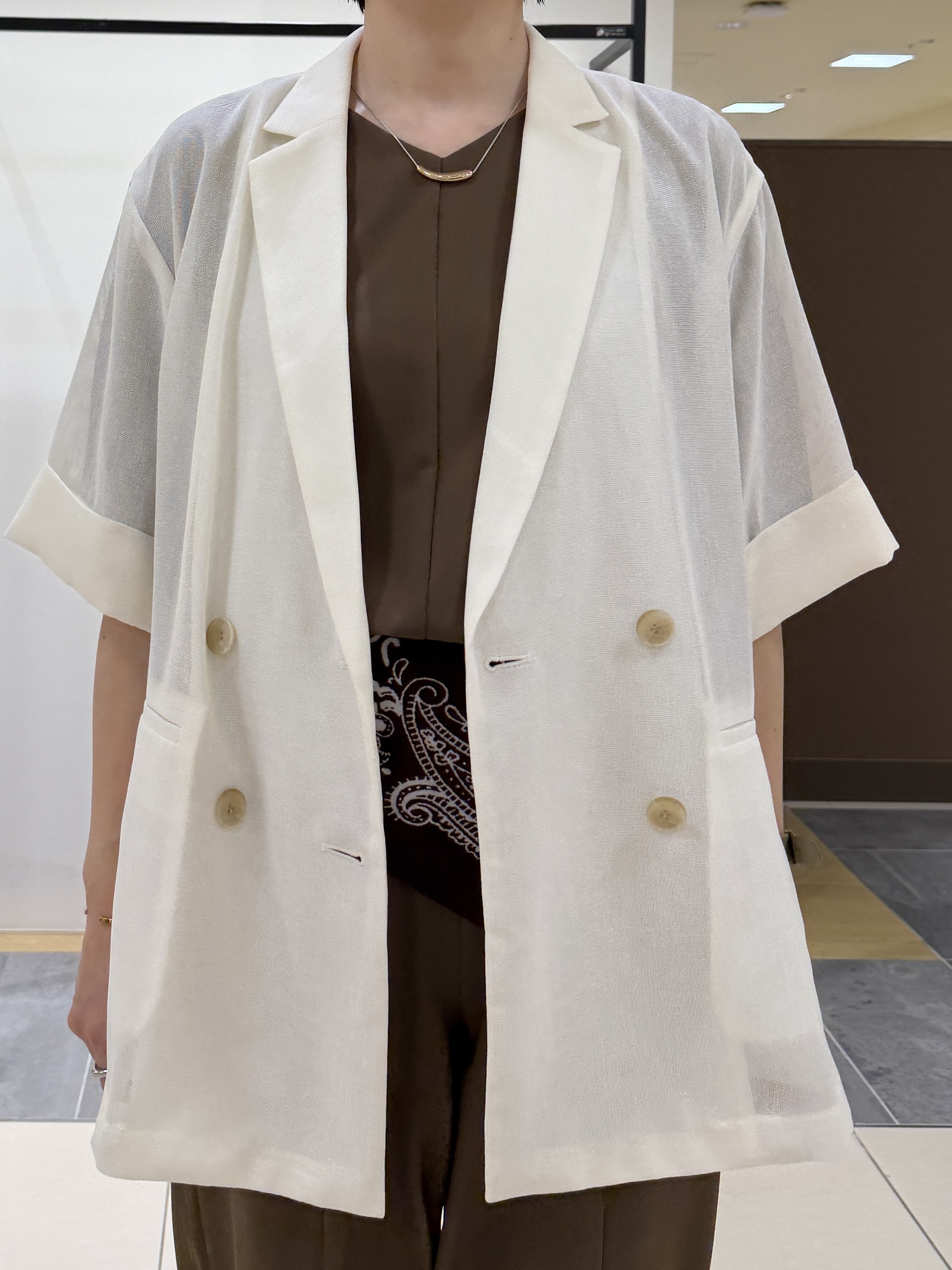shihoさんの「INDIVI｜【着る日傘】ドルマントップス」を使ったコーディネート