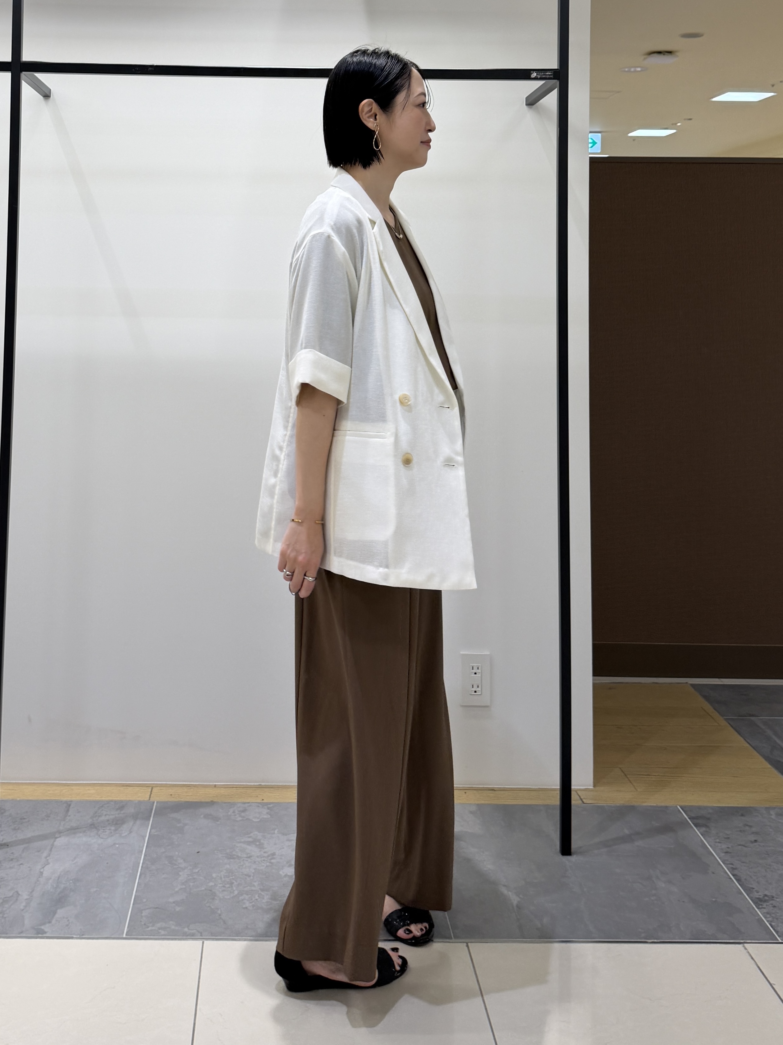 shihoさんの「INDIVI｜【着る日傘】ドルマントップス」を使ったコーディネート