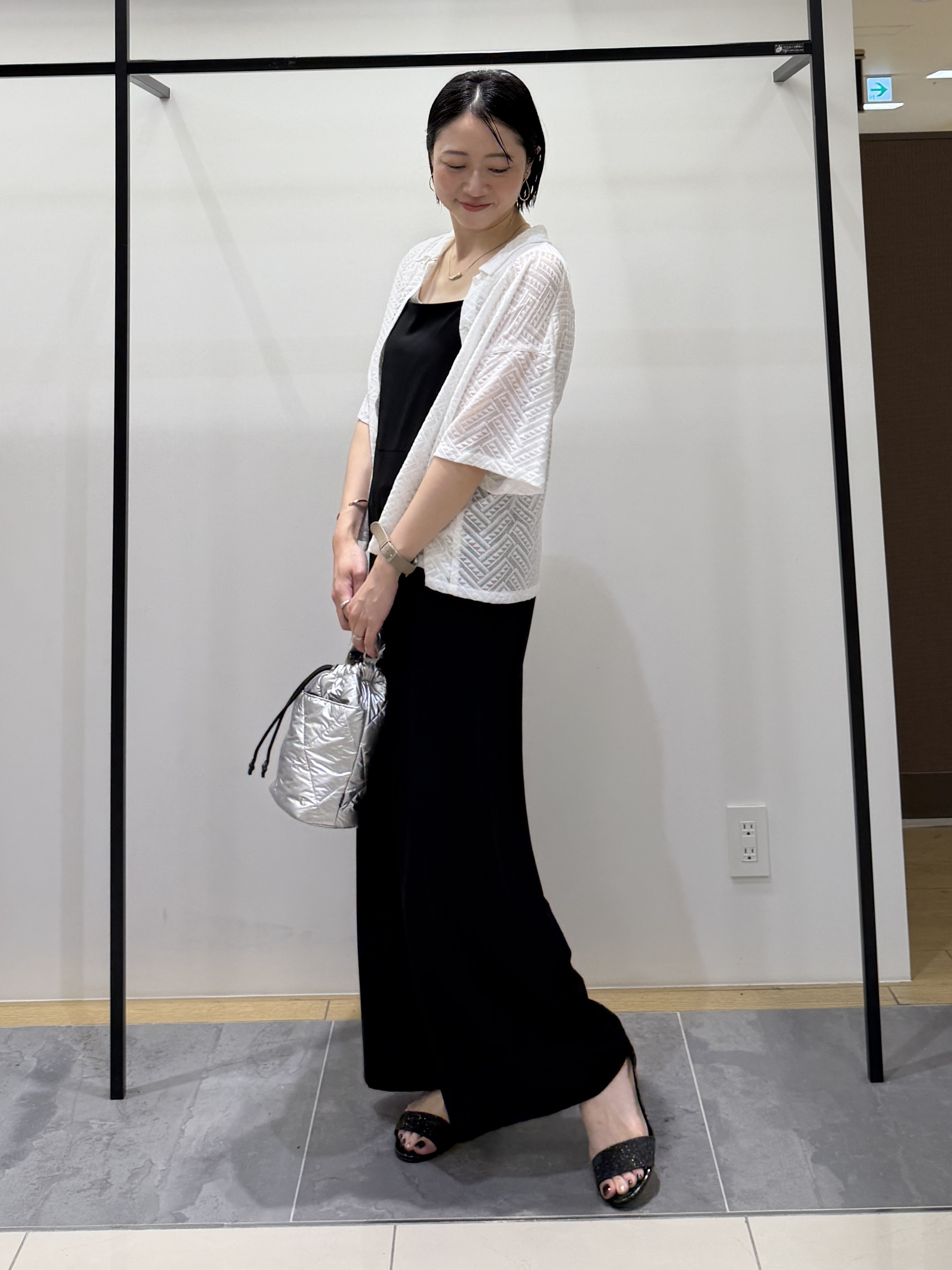 shihoさんの「INDIVI｜【洗える/日本製】幾何学柄レースシャツ」を使ったコーディネート
