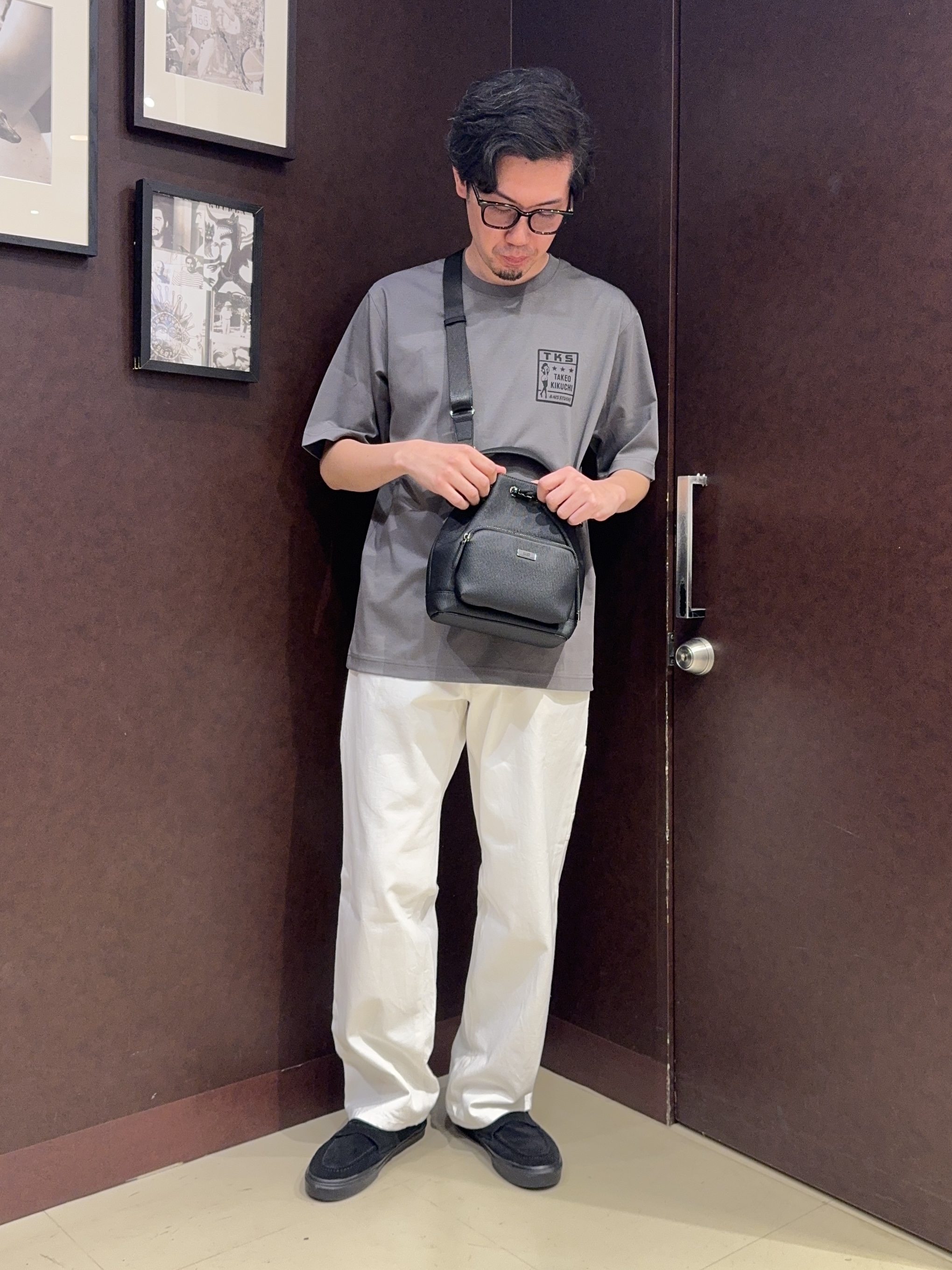 shuheiさんの「TAKEO KIKUCHI｜【BOWLER HAT LABEL】アイスクリアコットン ピンナップガール 半袖Tシャツ」を使ったコーディネート