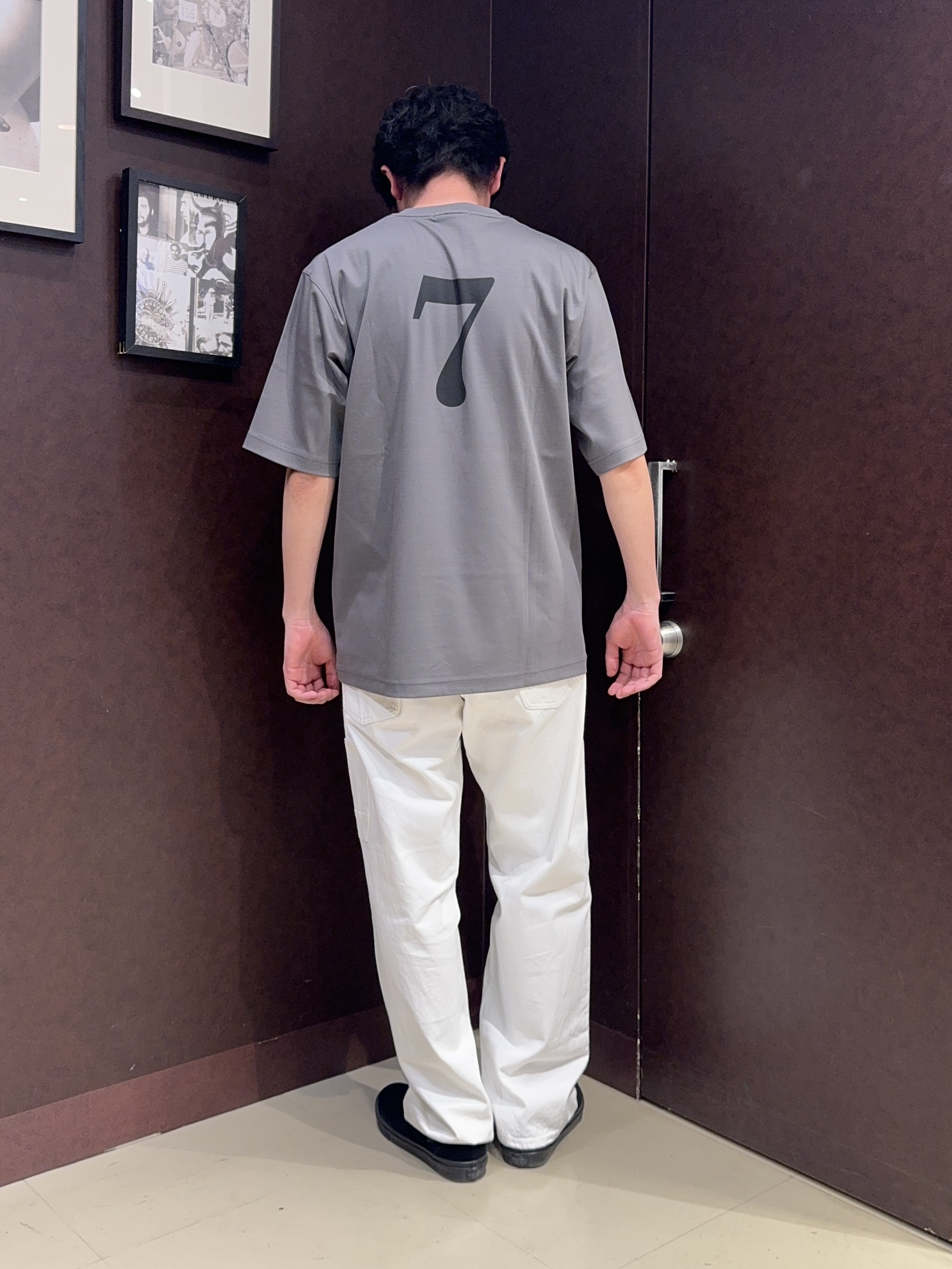 shuheiさんの「TAKEO KIKUCHI｜【BOWLER HAT LABEL】アイスクリアコットン ピンナップガール 半袖Tシャツ」を使ったコーディネート