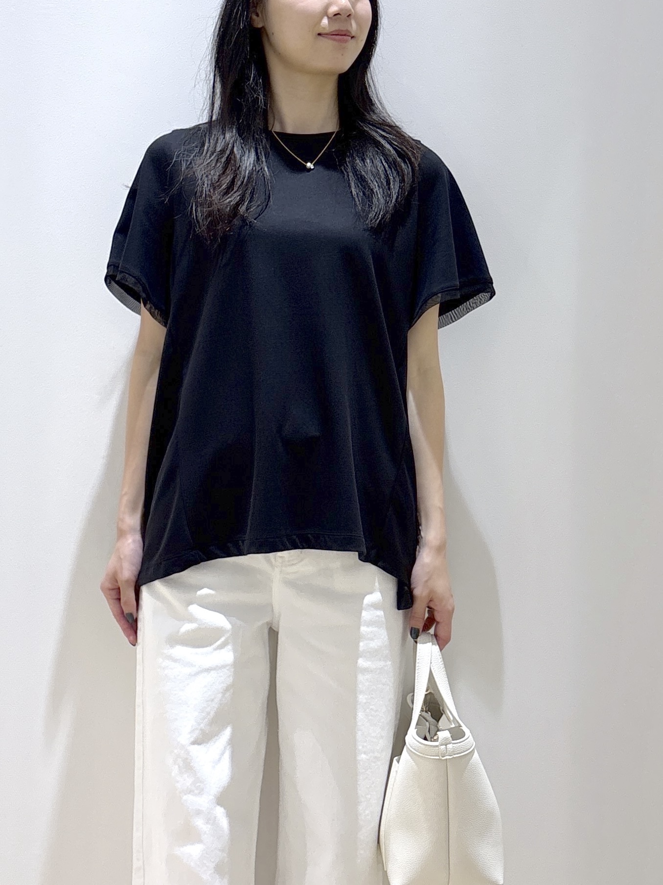 sachikoさんの「OPAQUE.CLIP｜【UVケア／接触冷感】スーパーアイス 袖チュールペプラムカットソー《洗濯機OK》」を使ったコーディネート