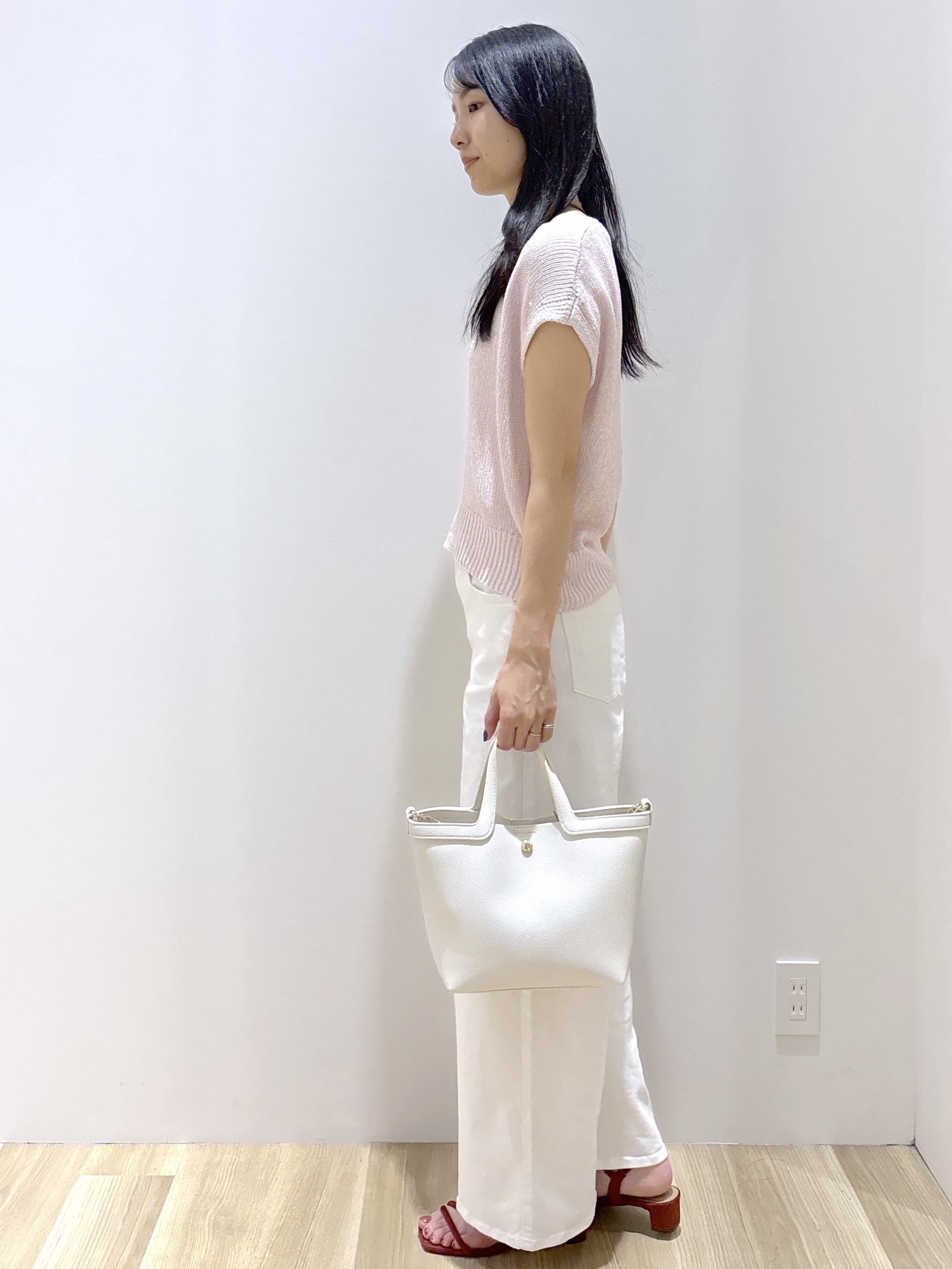 sachikoさんの「OPAQUE.CLIP｜ラメメッシュ フレンチスリーブニット【洗濯機OK】」を使ったコーディネート