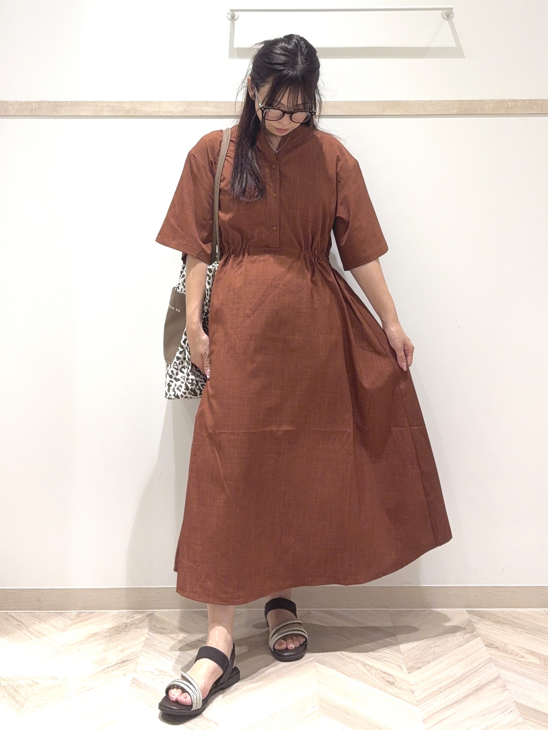 nanaさんの「SHOO･LA･RUE｜ウエストサイドギャザーワンピース」を使ったコーディネート