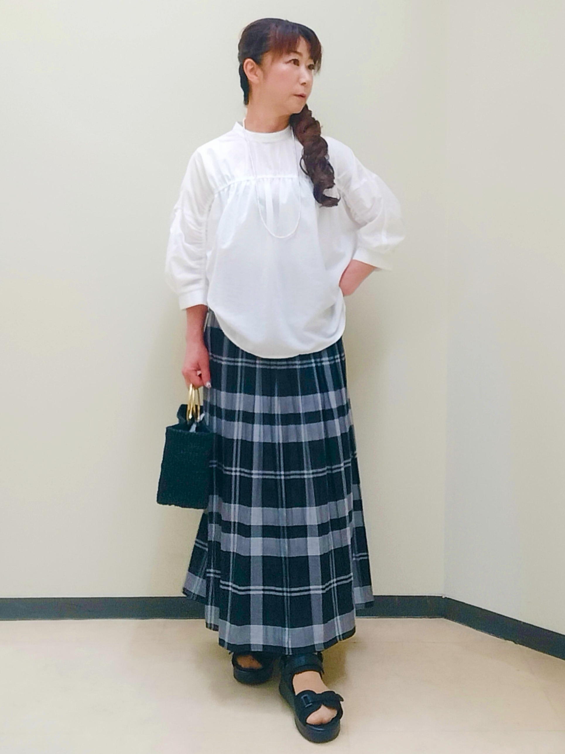 花さんの「Reflect｜【手洗い可】プチハイネック ギャザーブラウス」を使ったコーディネート