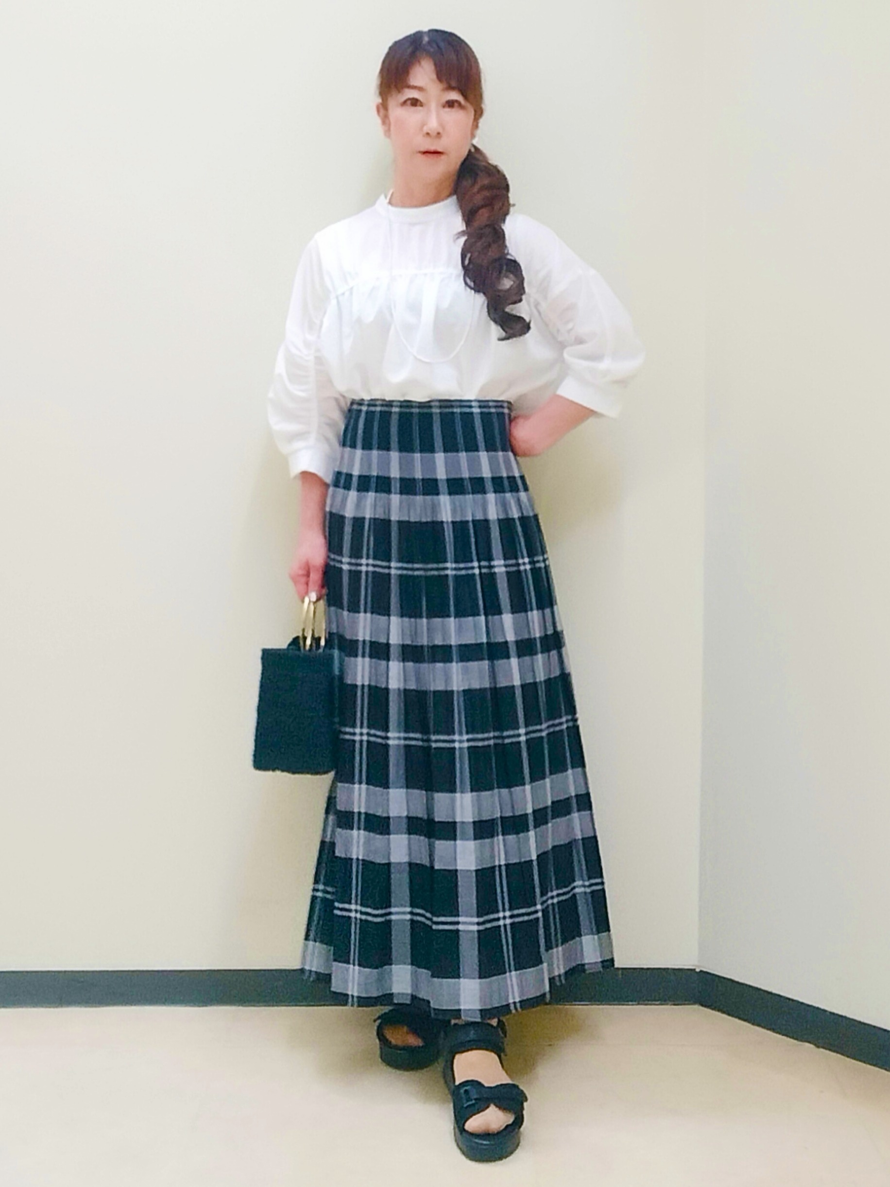 花さんの「Reflect｜【手洗い可】プチハイネック ギャザーブラウス」を使ったコーディネート
