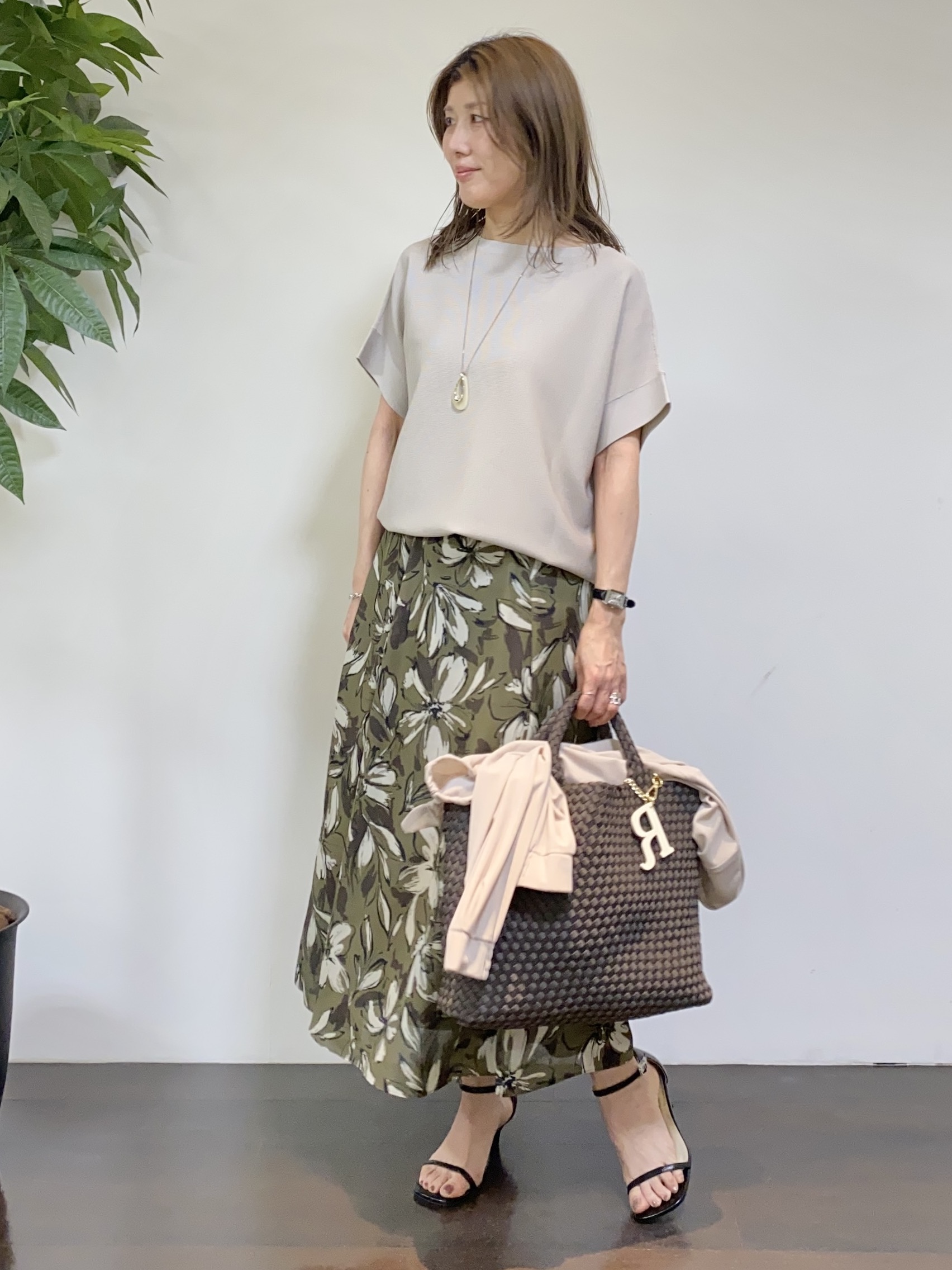 tomoさんの「UNTITLED｜【古畑星夏さん着用/洗える】シアーブルゾン」を使ったコーディネート
