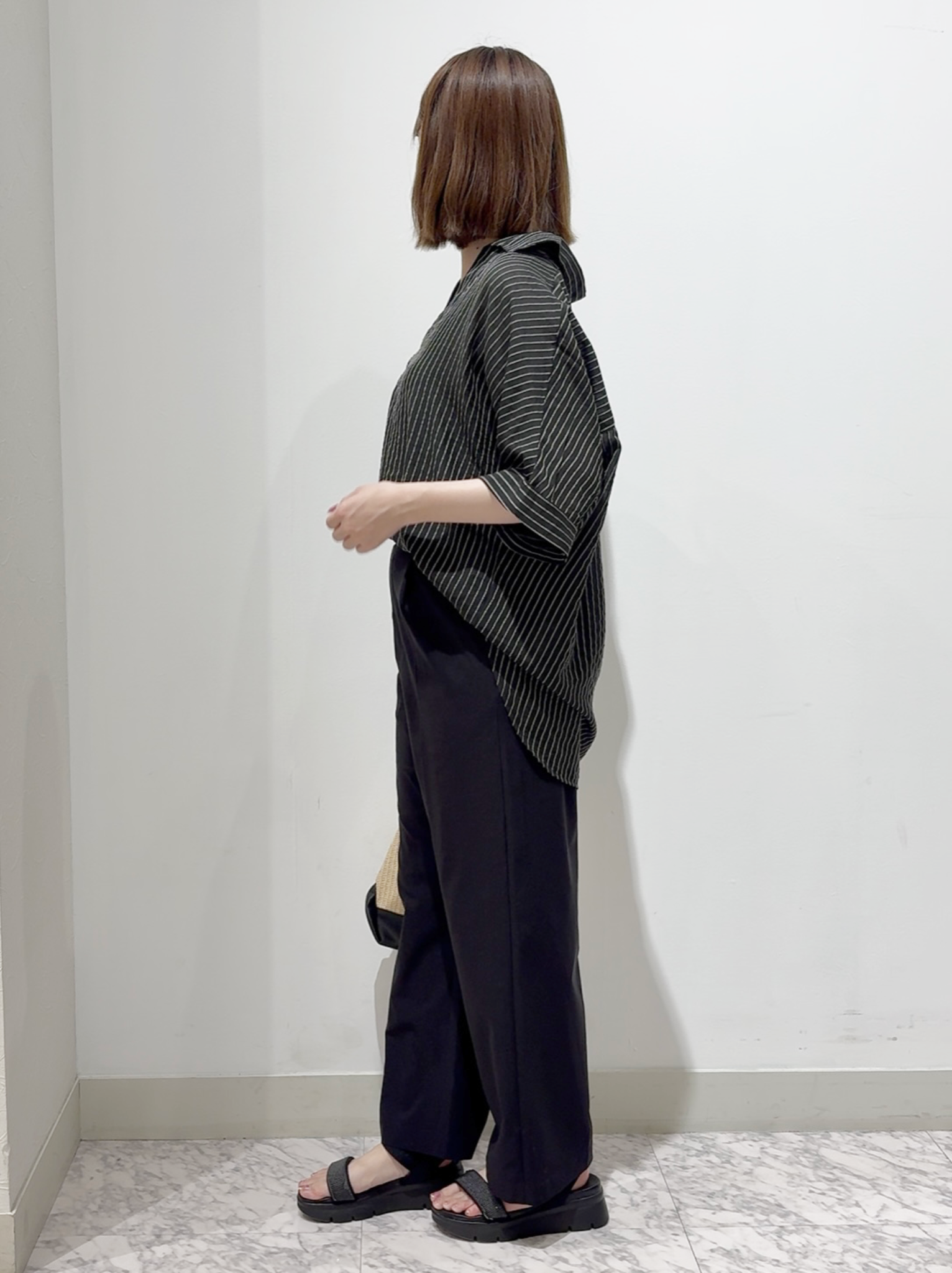 しかっちさんの「grove｜【洗濯機◎・体型カバー】ON/OFF使える、シアースキッパーシャツ」を使ったコーディネート