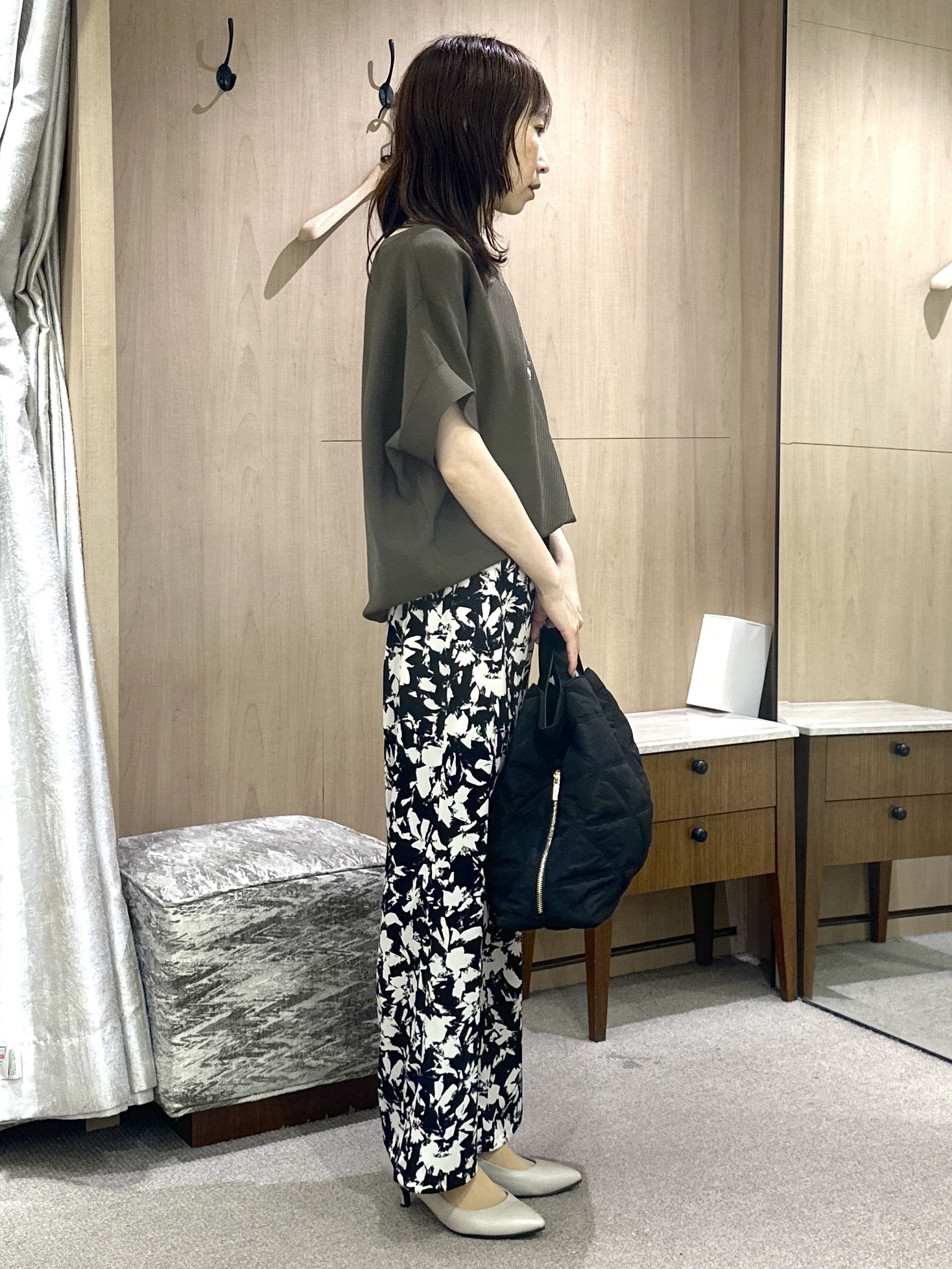 Miwaさんの「UNTITLED｜【11色展開/体型カバー】前後2WAYフレンチスリーブニット」を使ったコーディネート