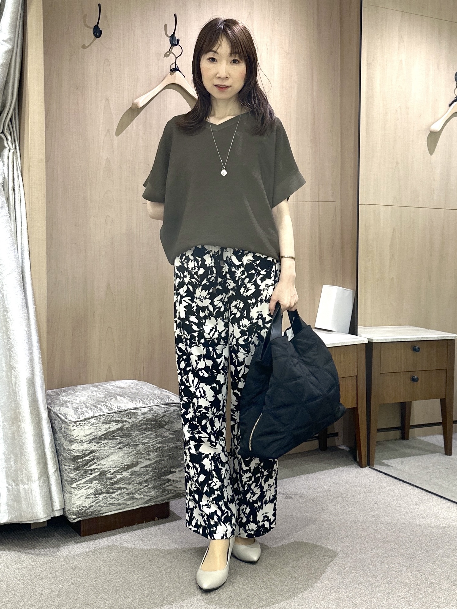 Miwaさんの「UNTITLED｜【11色展開/体型カバー】前後2WAYフレンチスリーブニット」を使ったコーディネート