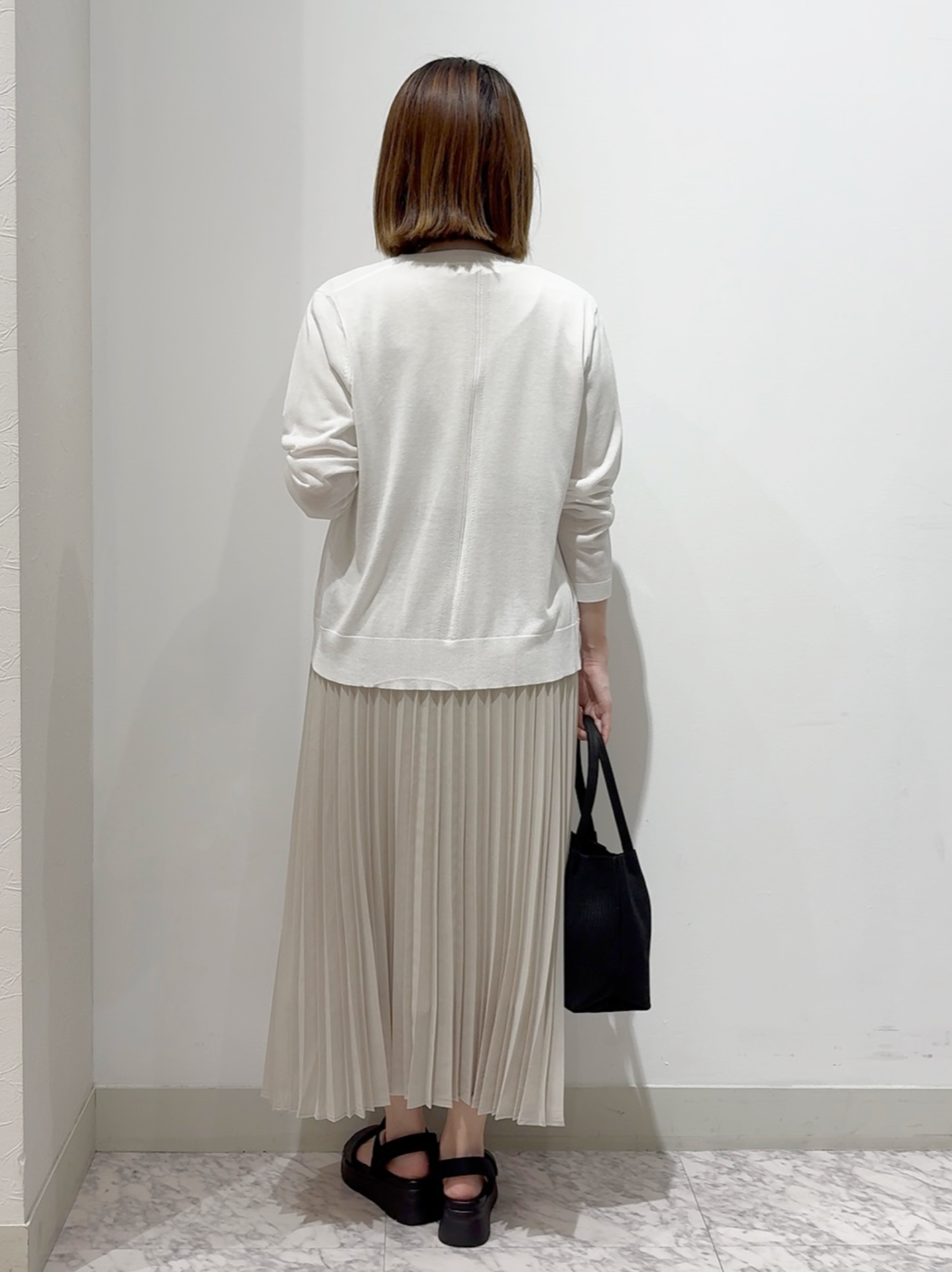 しかっちさんの「grove｜高評価！【接触冷感／UVカットetc】ベーシックショートカーディガン」を使ったコーディネート
