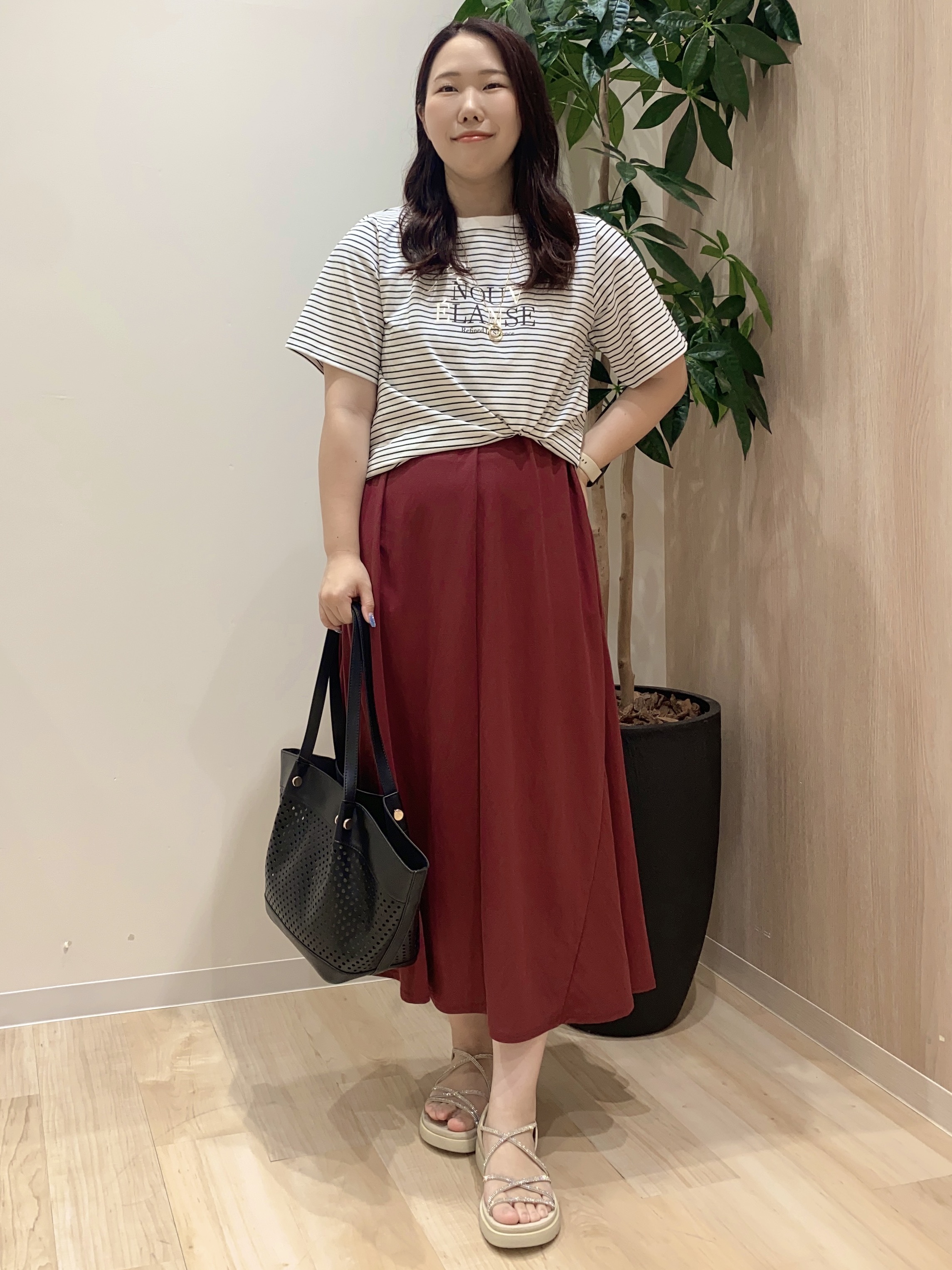 HANAさんの「grove｜【吸水速乾・UVカット・接触冷感・マシンウォッシャブル】ベーシックMIXロゴプリントT」を使ったコーディネート