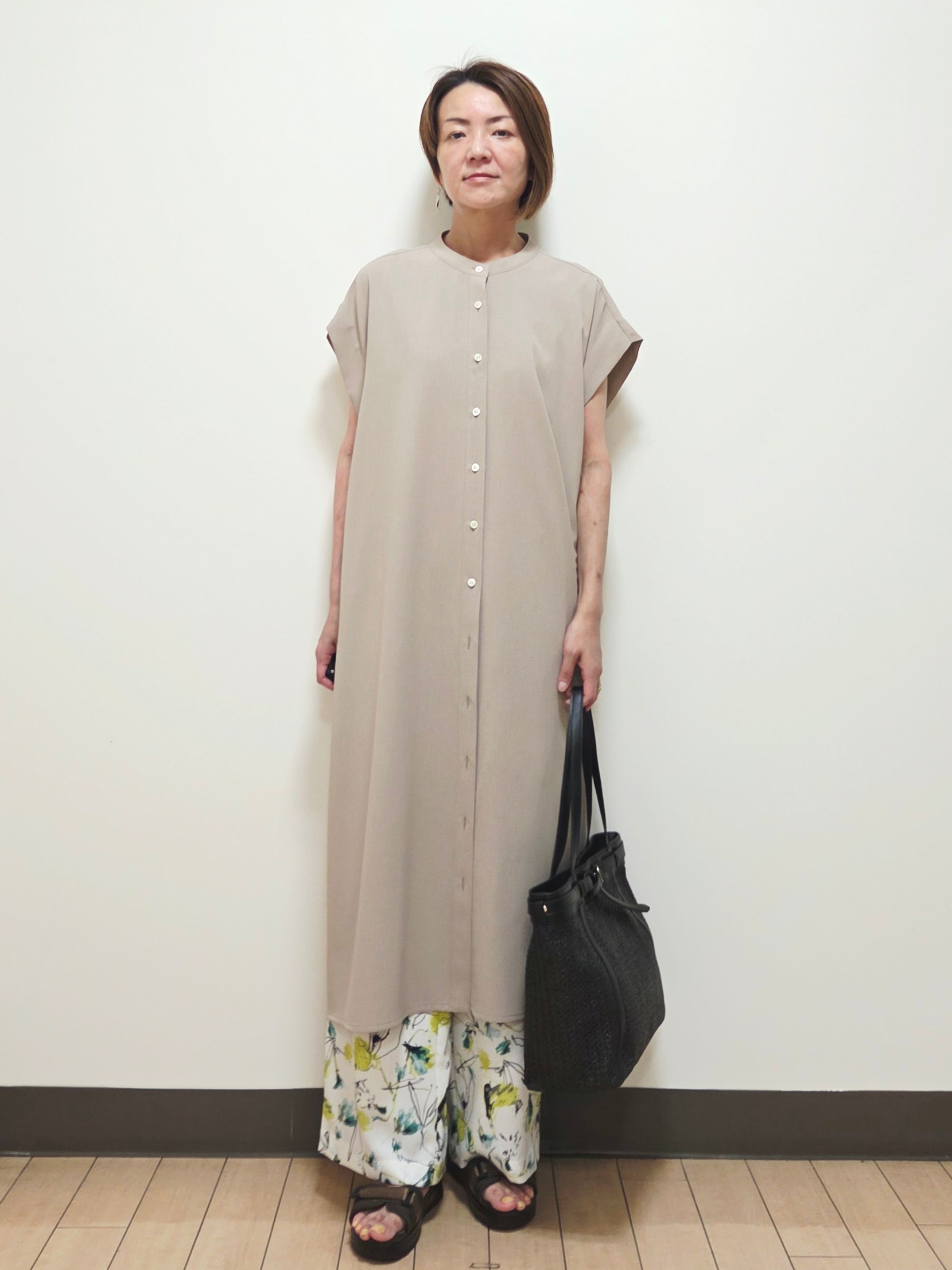 yuuさんの「Reflect｜すっきり見えバンドカラーシャツワンピース」を使ったコーディネート