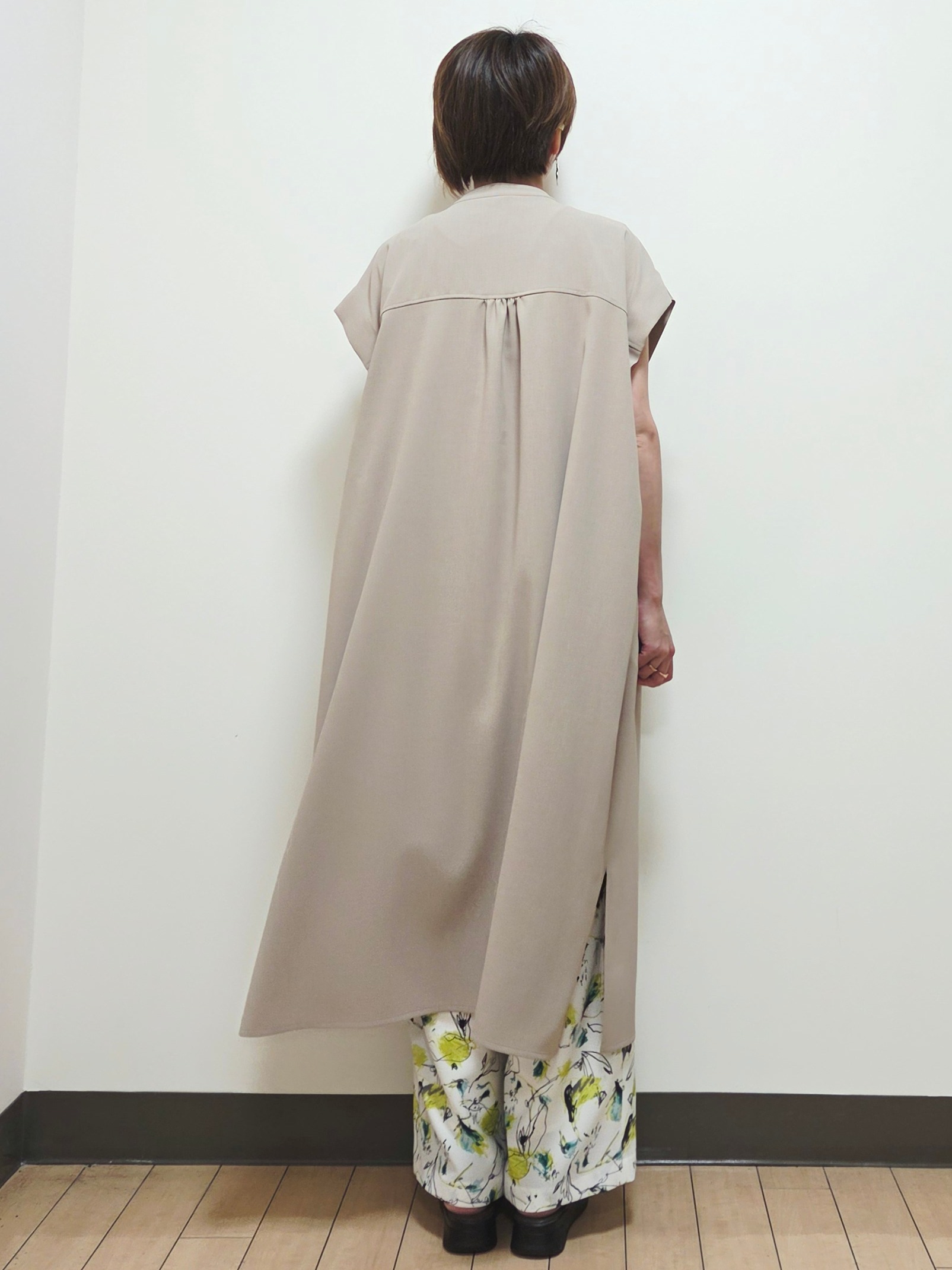 yuuさんの「Reflect｜すっきり見えバンドカラーシャツワンピース」を使ったコーディネート