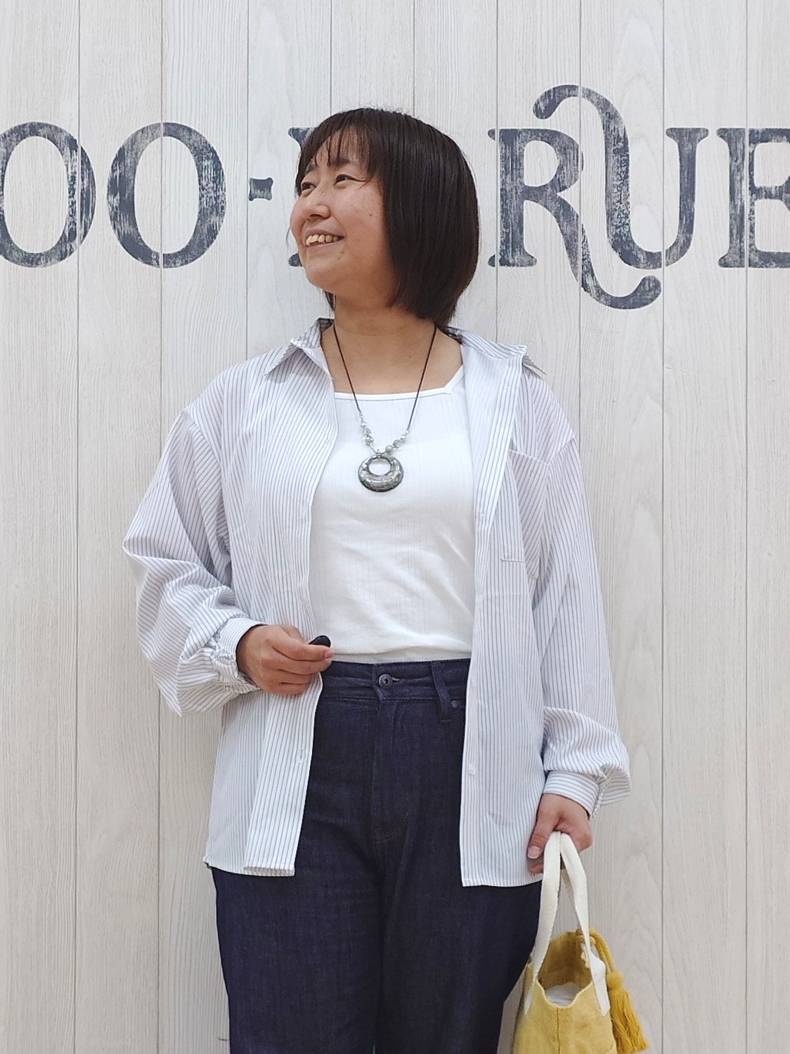 とろろさんの「SHOO･LA･RUE｜【ひんやり/UV/吸水速乾/洗濯後しわになりにくい】ラッシュガードにもなる ストライプシャツ」を使ったコーディネート