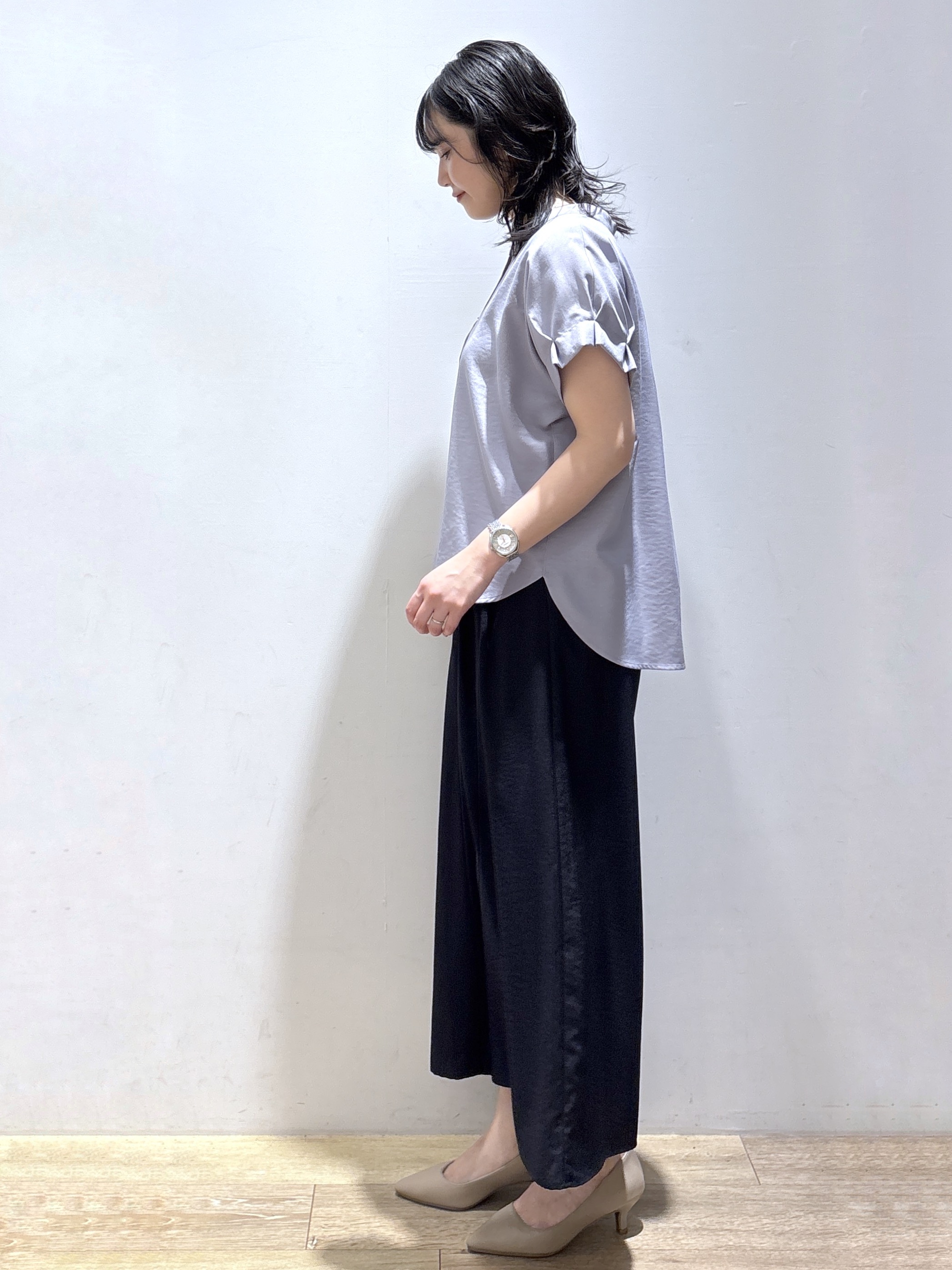 mizukiさんの「index｜【接触冷感／吸水速乾】タックスキッパーブラウス《防シワ／イージーアイロン／洗濯機OK／9col》」を使ったコーディネート