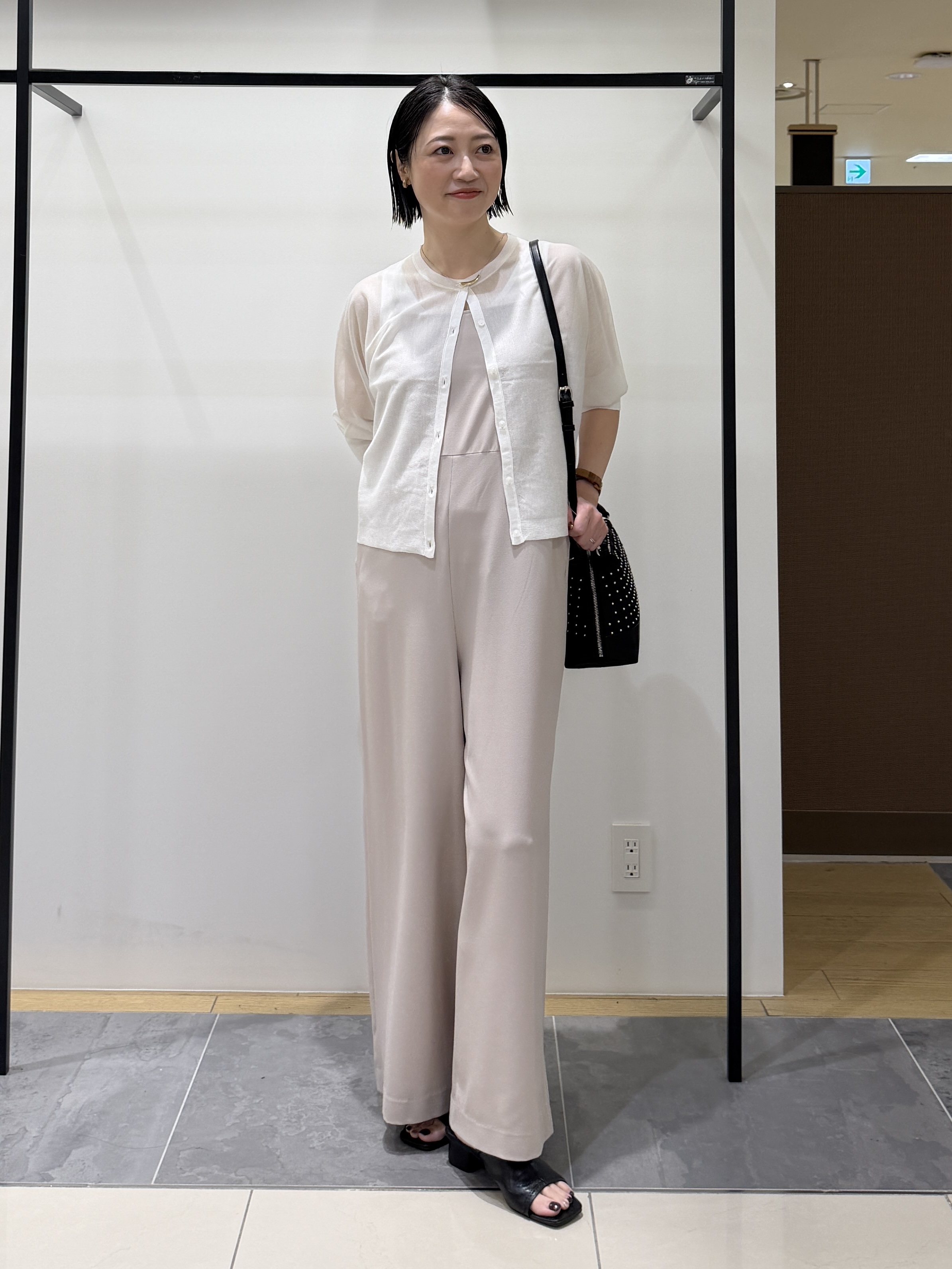 shihoさんの「INDIVI｜【着る日傘】キャミソールサロペット」を使ったコーディネート