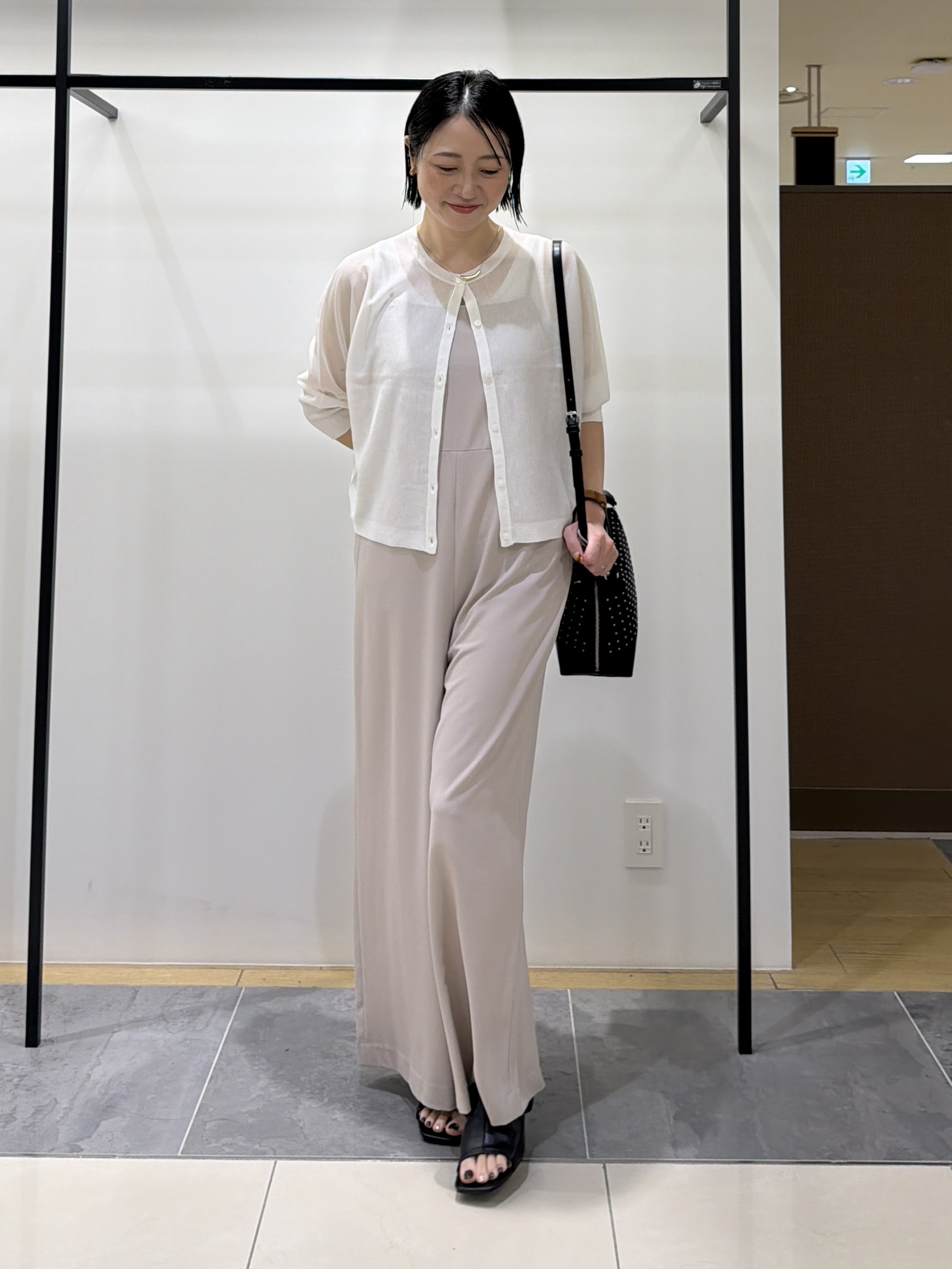 shihoさんの「INDIVI｜【着る日傘】キャミソールサロペット」を使ったコーディネート