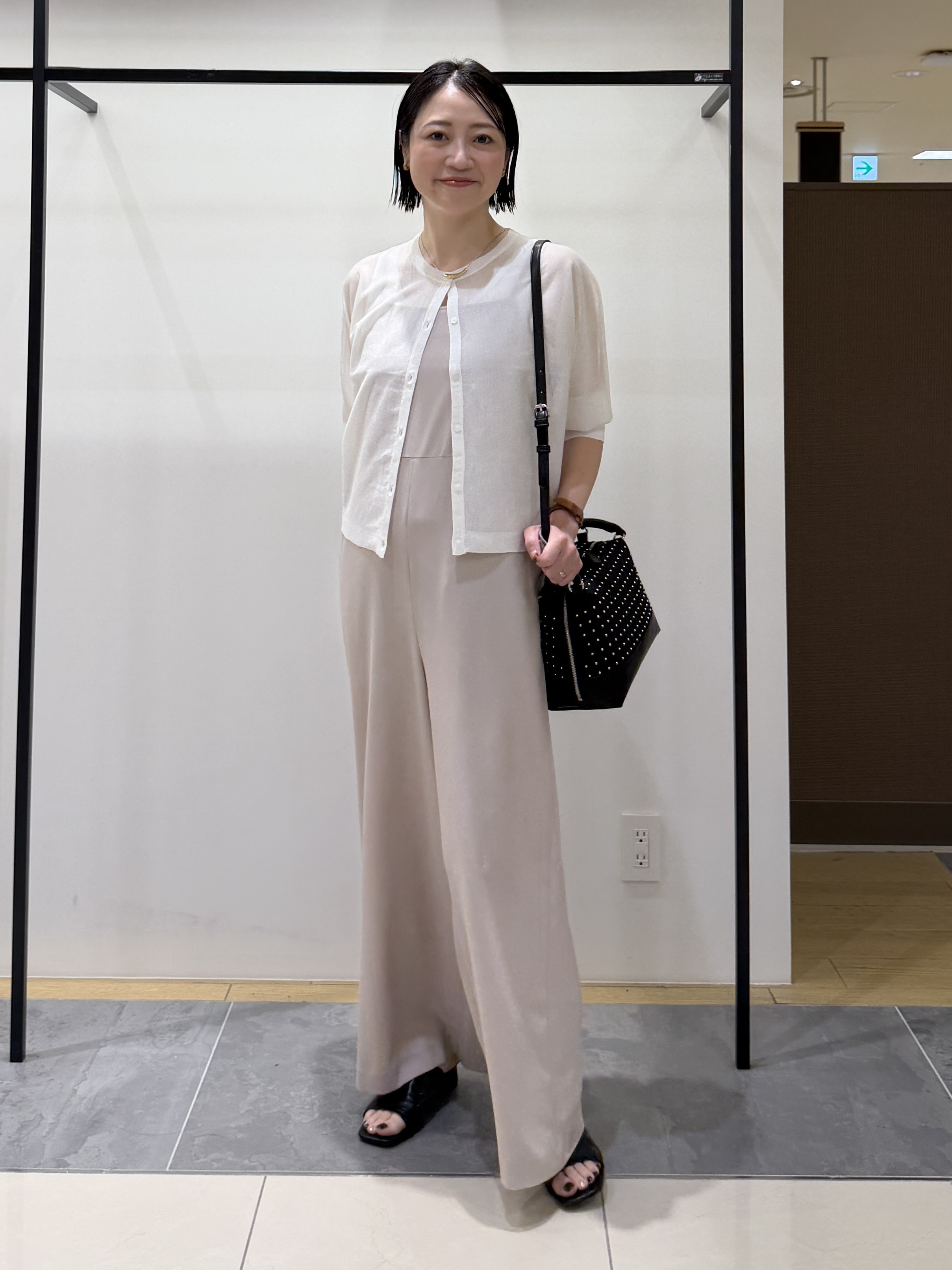 shihoさんの「INDIVI｜【着る日傘】キャミソールサロペット」を使ったコーディネート