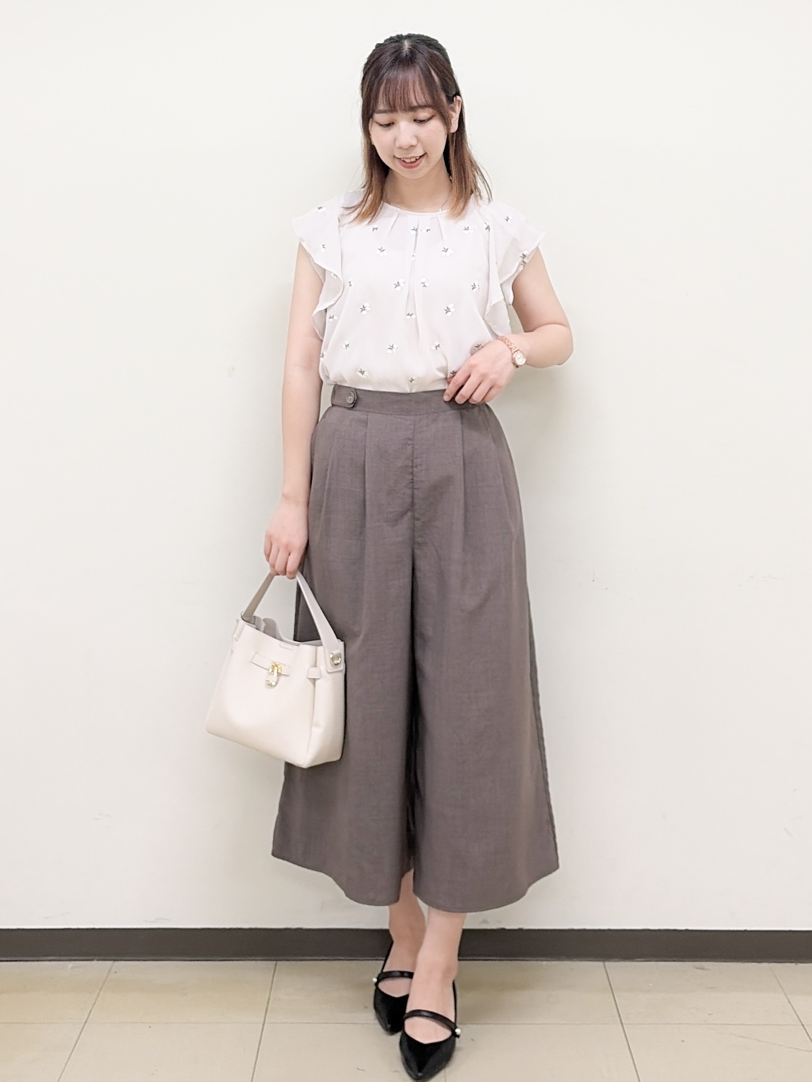 yurinaさんの「index｜2wayフリルリボン刺繍ブラウス【洗濯機OK／イージーアイロン】」を使ったコーディネート