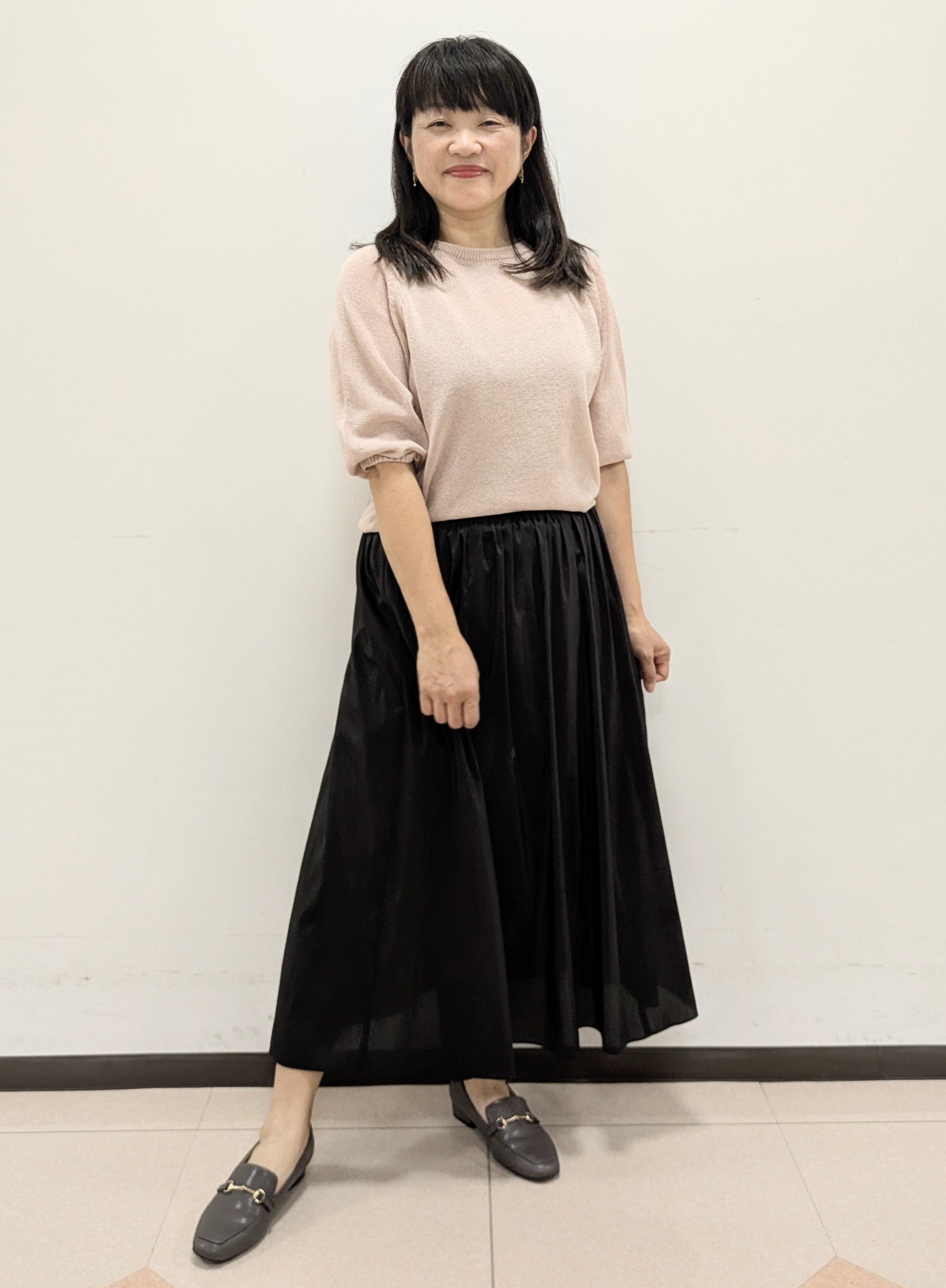 ともさんの「UNTITLED｜【洗える/ゆったり】クルーネックドライニット」を使ったコーディネート