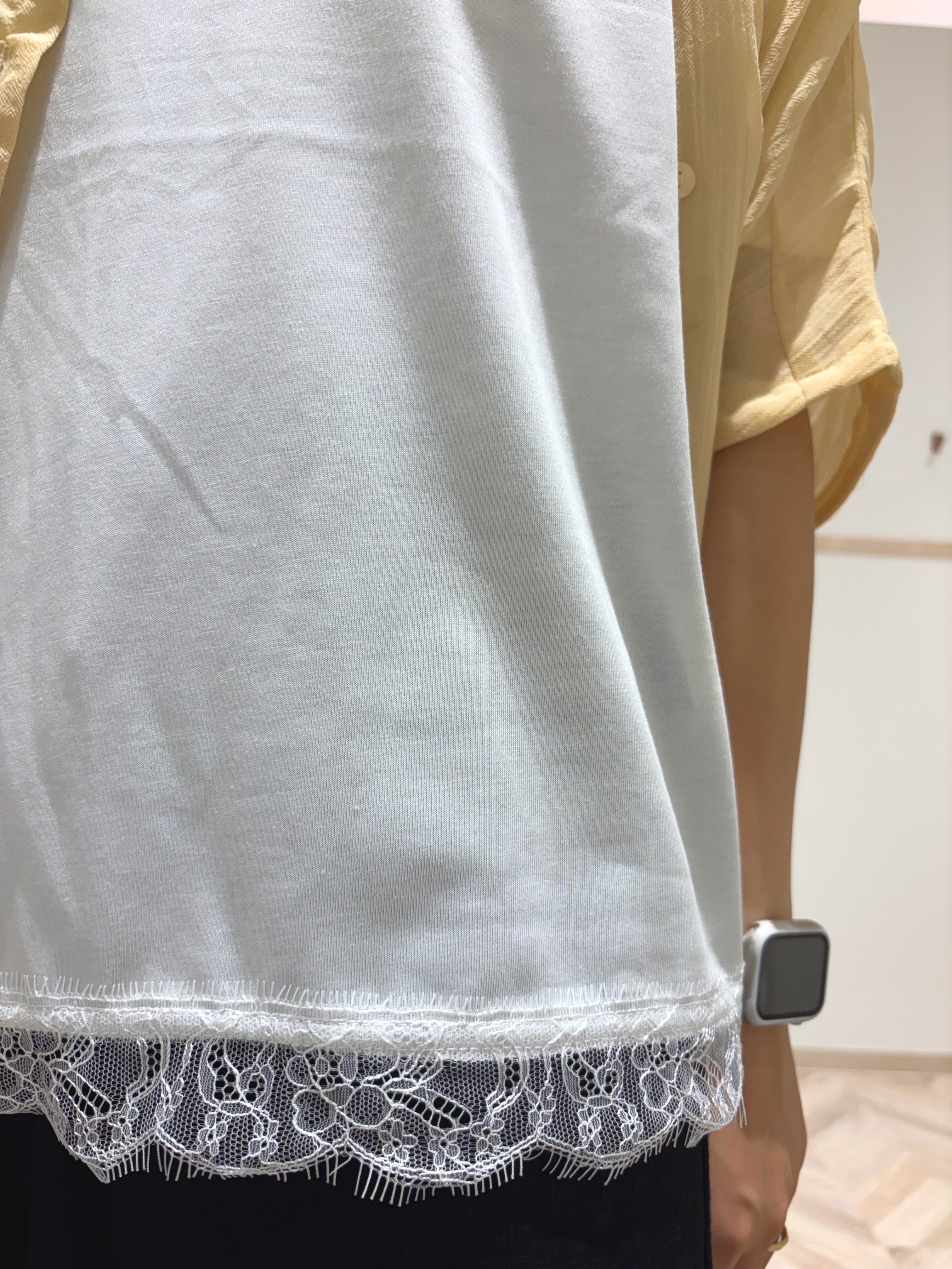 donpiさんの「SHOO･LA･RUE｜【洗濯機可/選べる6色】程よいシアー感が涼し気 ゆったりワッシャードルマンブラウス」を使ったコーディネート