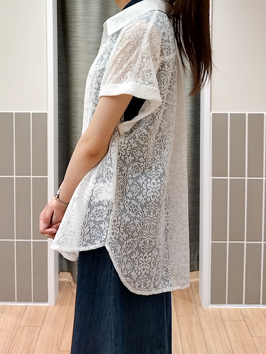reiaさんの「grove｜【洗える・体型カバー】レースドルマンシャツ」を使ったコーディネート