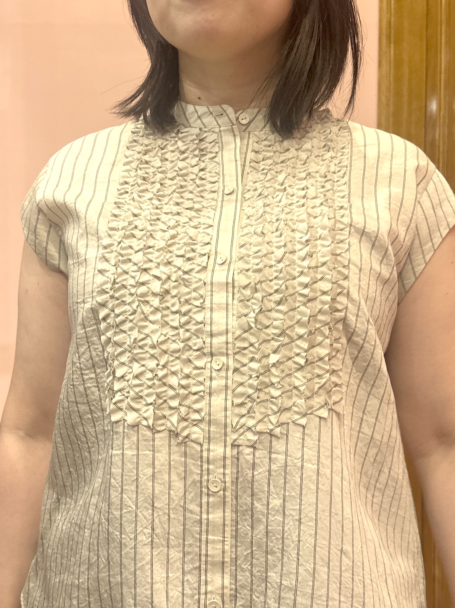 komatsuさんの「DRESSTERIOR｜ストライプフレンチスリーブフリルブラウス」を使ったコーディネート