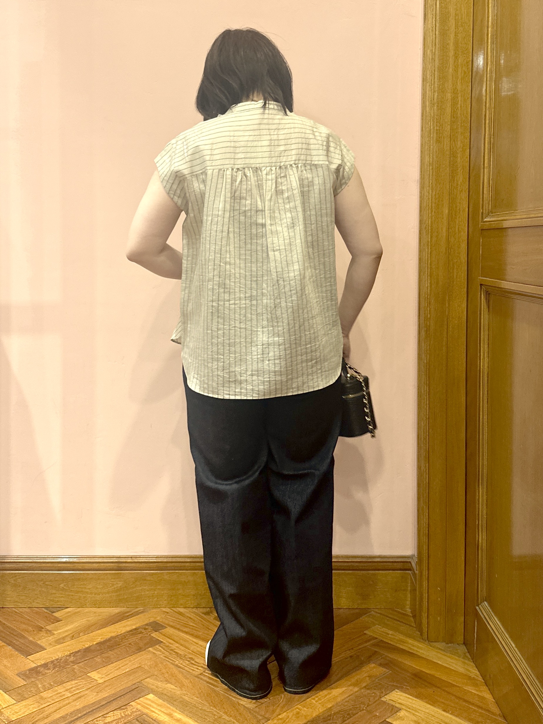 komatsuさんの「DRESSTERIOR｜ストライプフレンチスリーブフリルブラウス」を使ったコーディネート