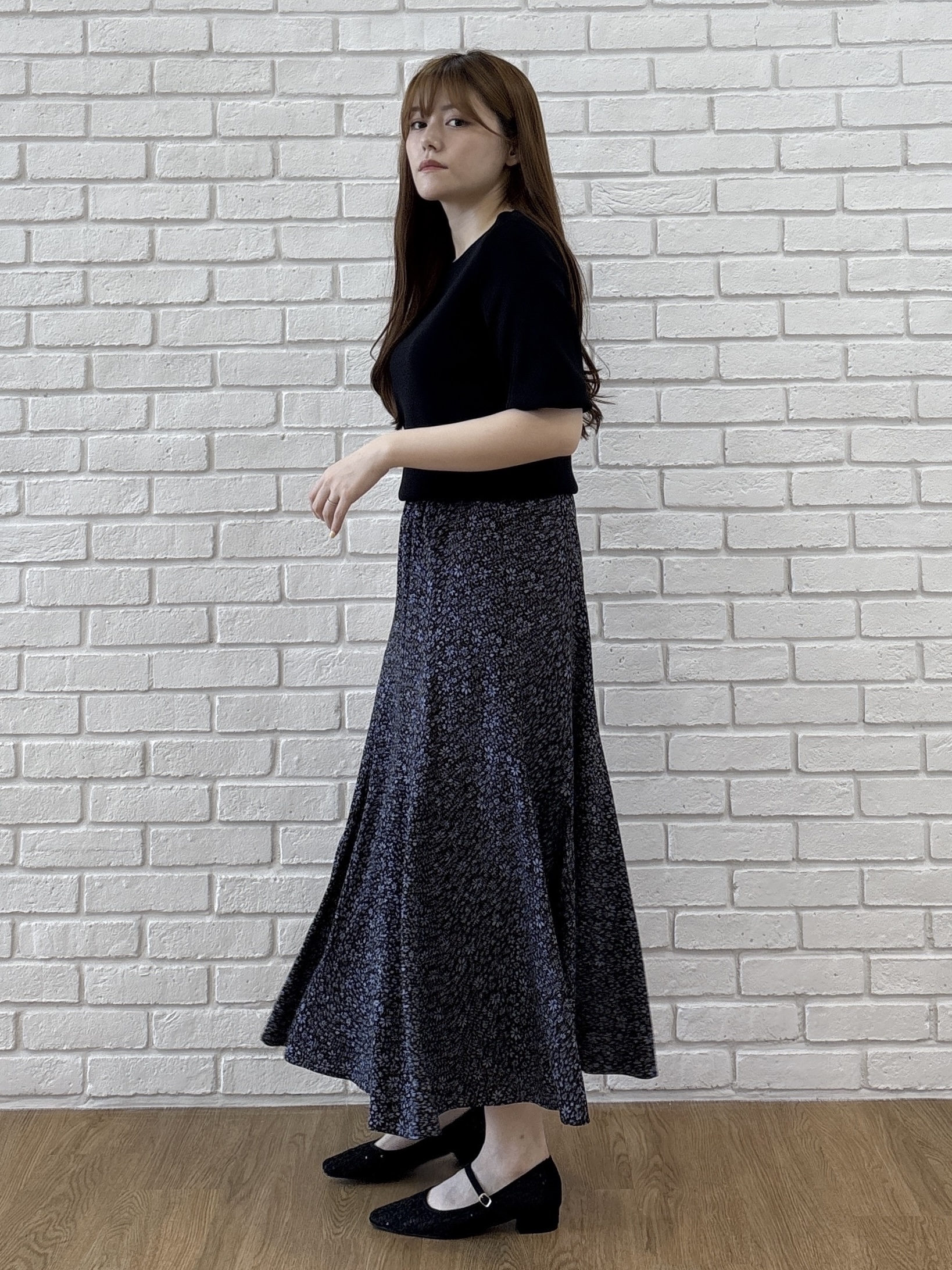sayaさんの「grove｜【シリーズ累計36万枚/UVカット・ひんやり・洗濯機OK】やわらかドライタッチ 五分袖クルーネックニ」を使ったコーディネート