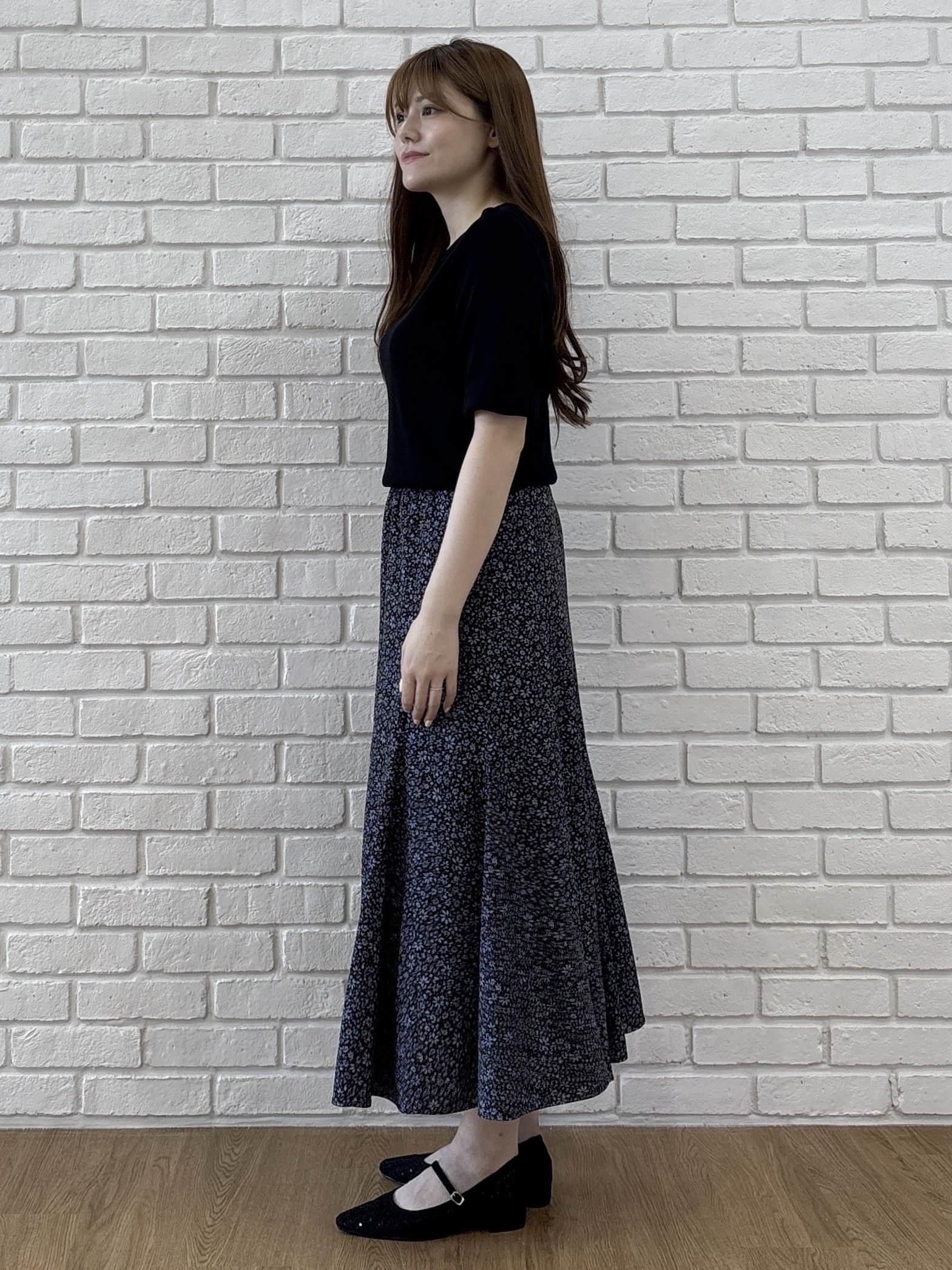 sayaさんの「grove｜【シリーズ累計36万枚/UVカット・ひんやり・洗濯機OK】やわらかドライタッチ 五分袖クルーネックニ」を使ったコーディネート