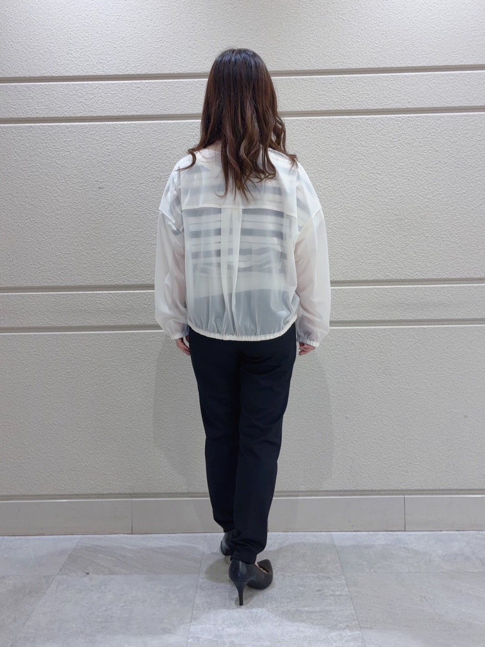 ユナさんの「UNTITLED｜【肌に張り付かない/前後2WAY】ドライタッチコットンプルオーバー」を使ったコーディネート