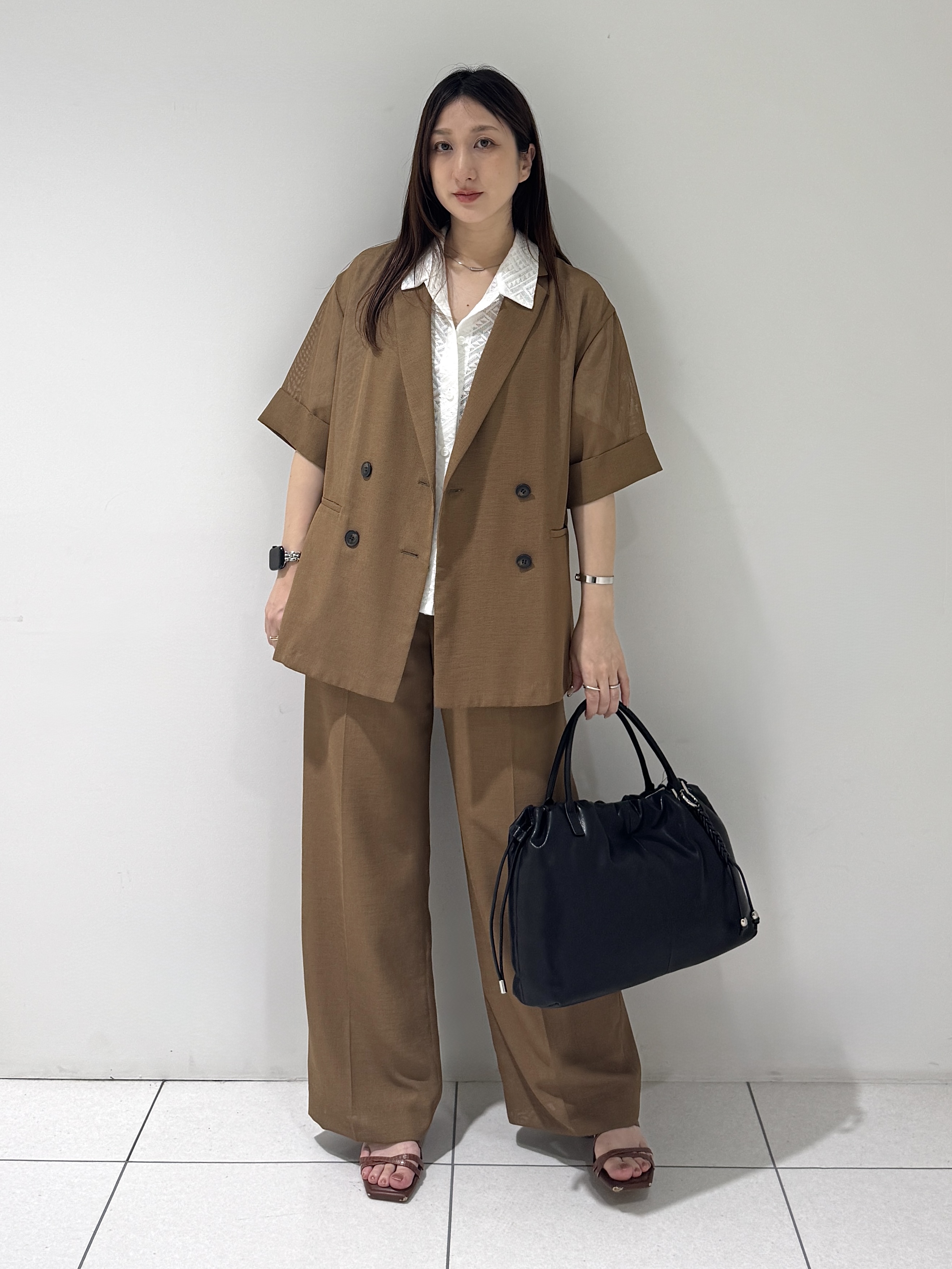 そんさんの「INDIVI｜【洗える／メッシュ素材／SETUP可能】半袖シアージャケット」を使ったコーディネート